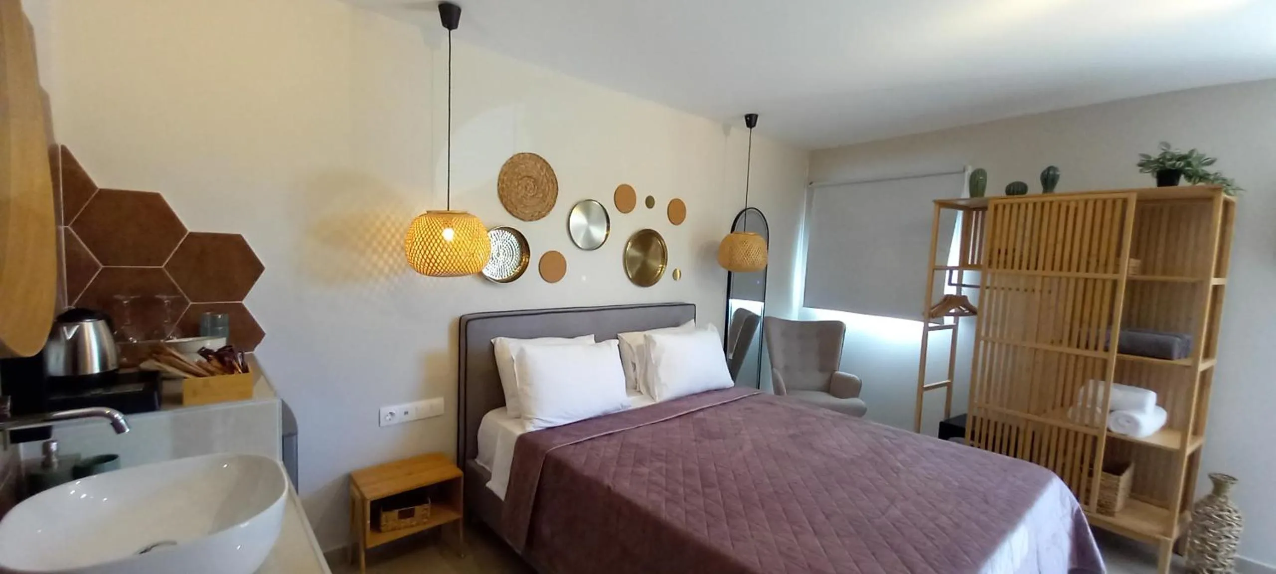 Bed in Del Mare Beach Hotel
