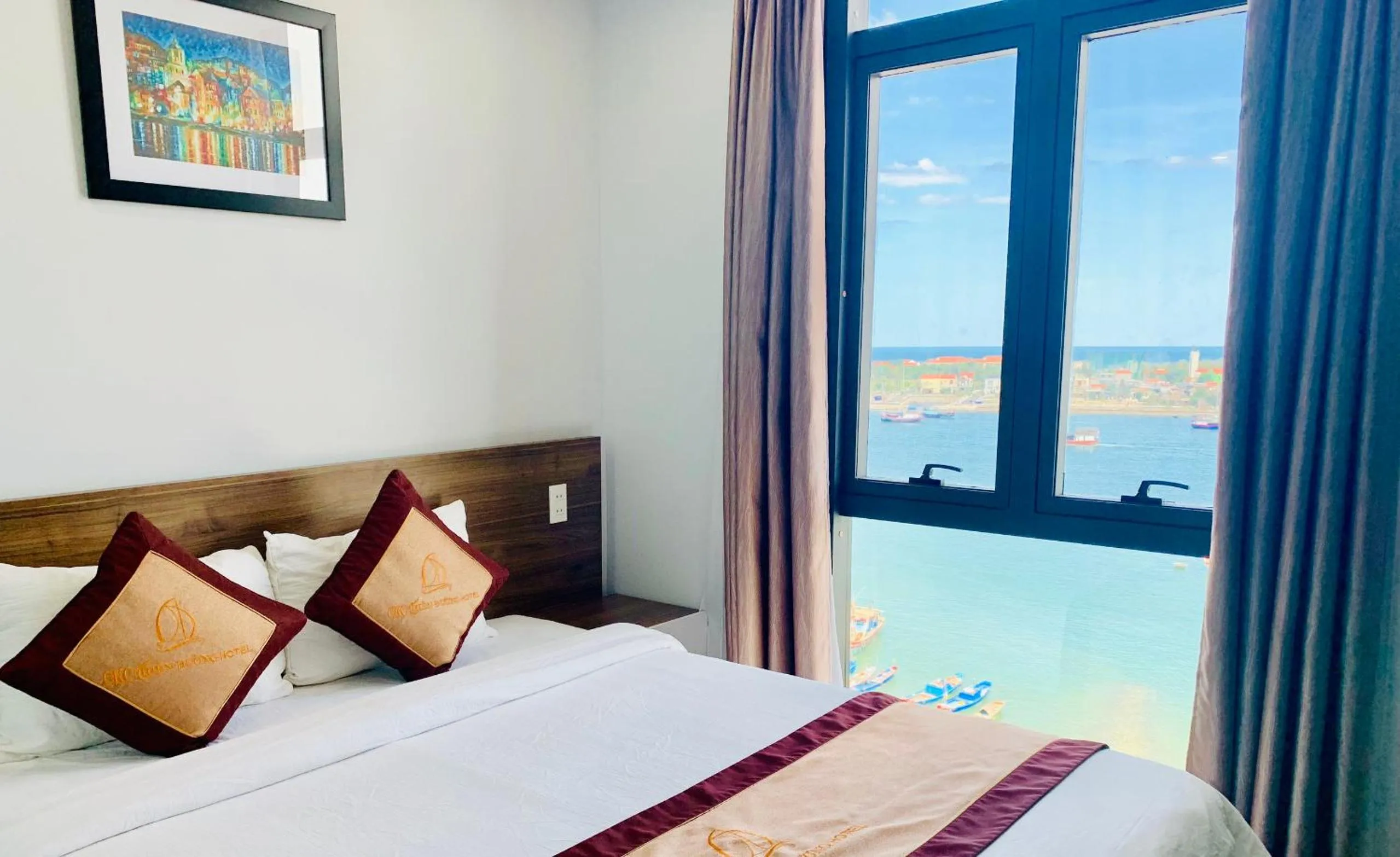 Photo of the whole room, Bed in CKC Thien Duong Hotel