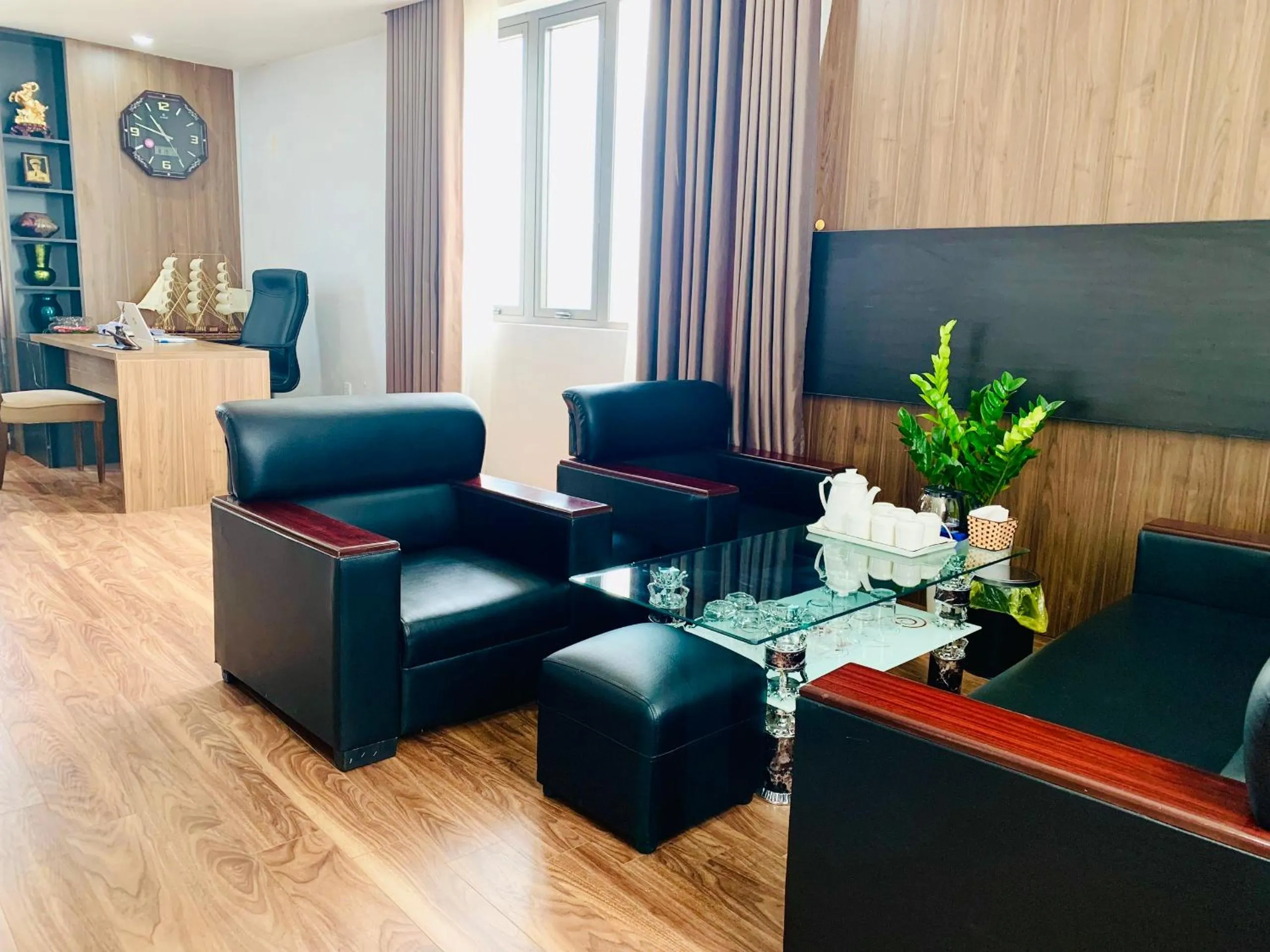 Living room in CKC Thien Duong Hotel