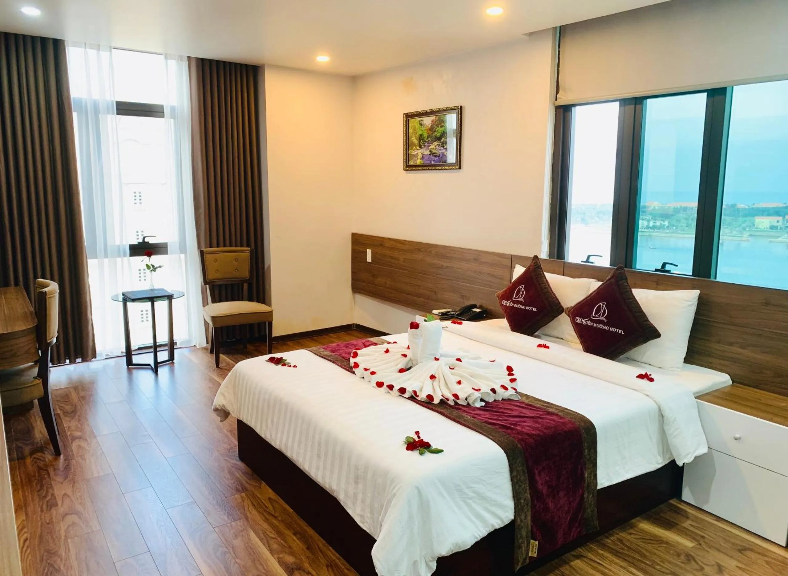 Photo of the whole room, Bed in CKC Thien Duong Hotel