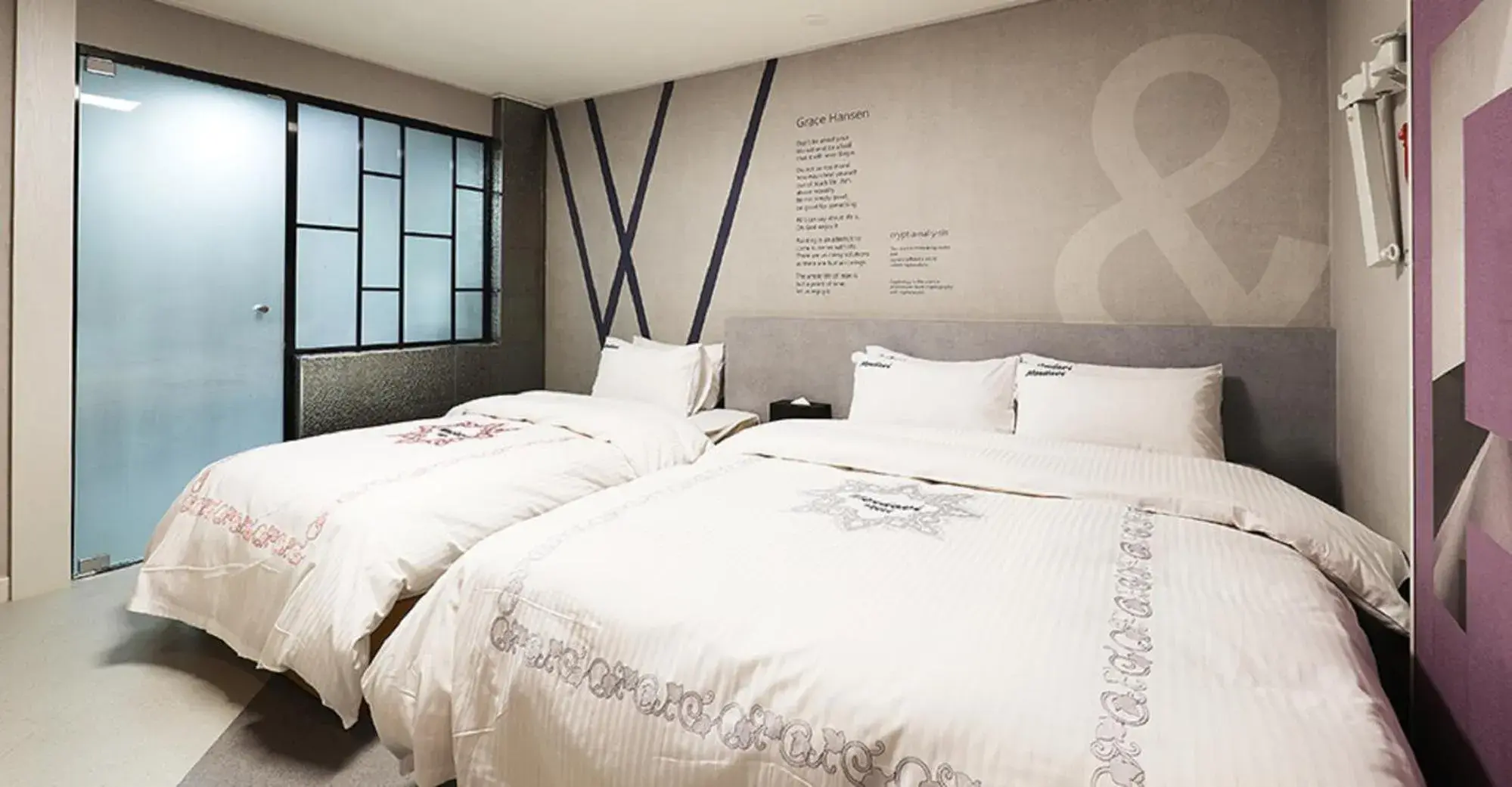 Bed in Hotel Mondavi Bed in Hotel Mondavi