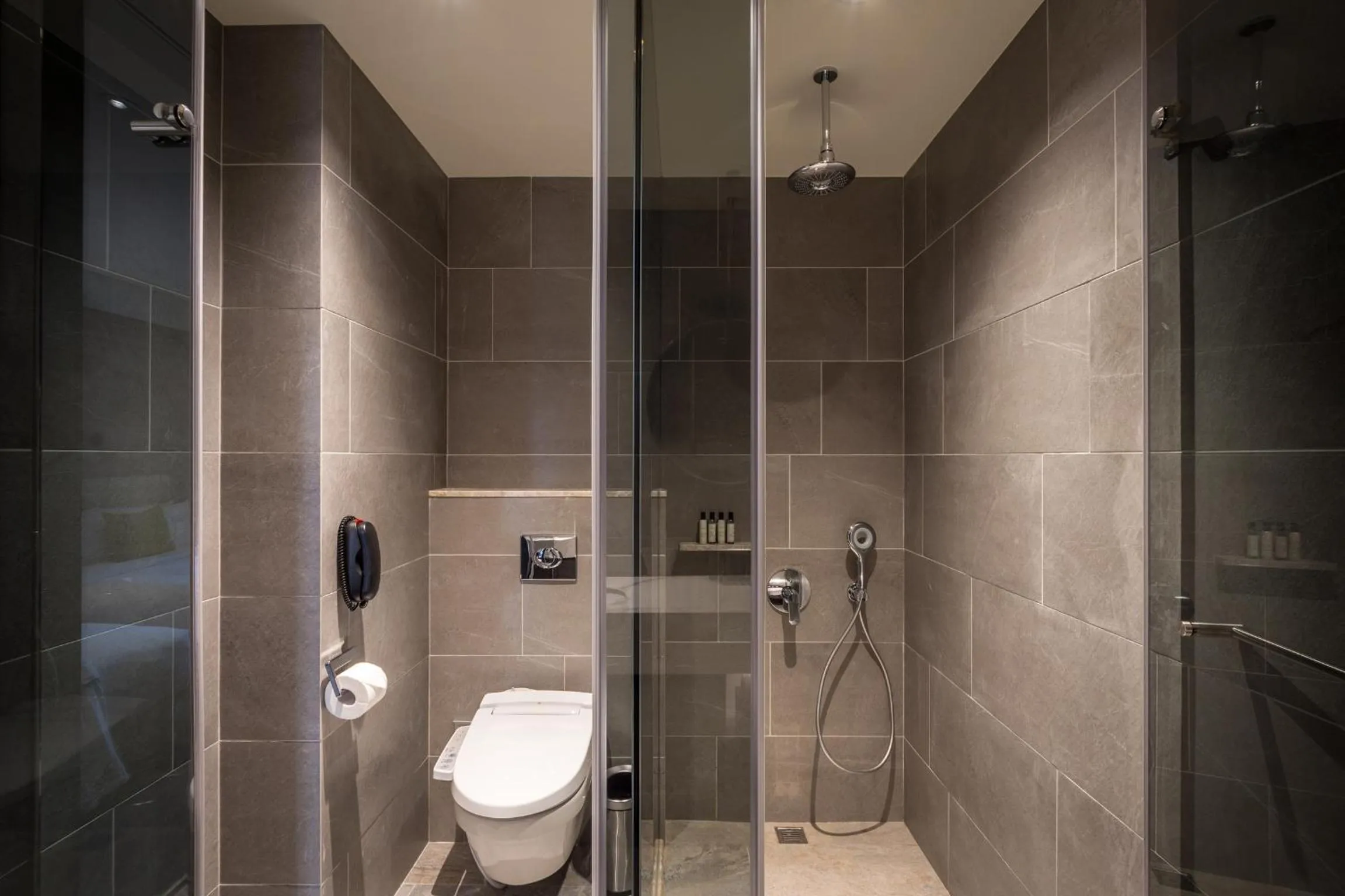 Shower in Park Lees Hotel