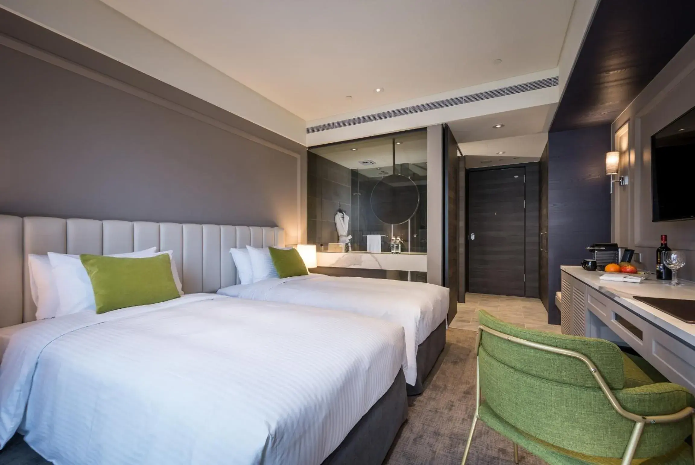 Photo of the whole room, Bed in Park Lees Hotel Photo of the whole room, Bed in Park Lees Hotel