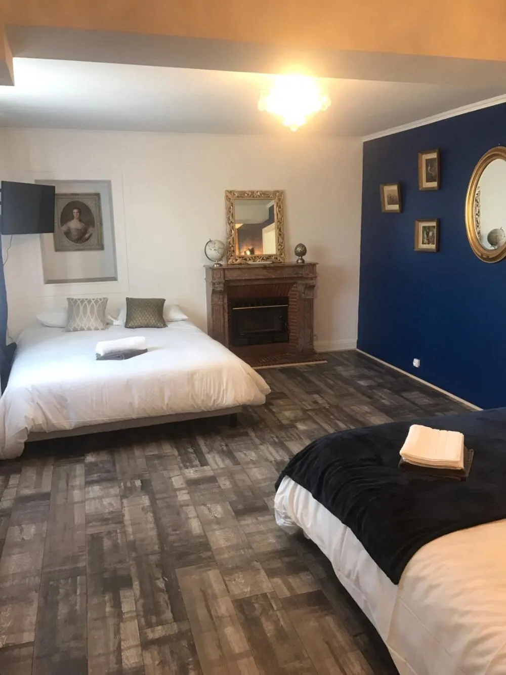 Decorative detail, Bed in L'hostellerie de Sèvremont