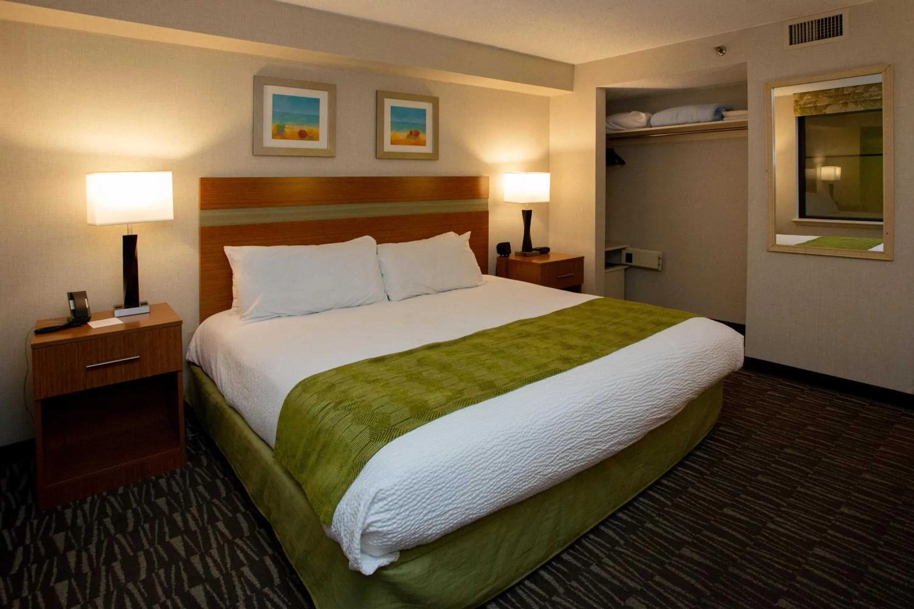 Bed in The Barclay Towers Hotel and Resort