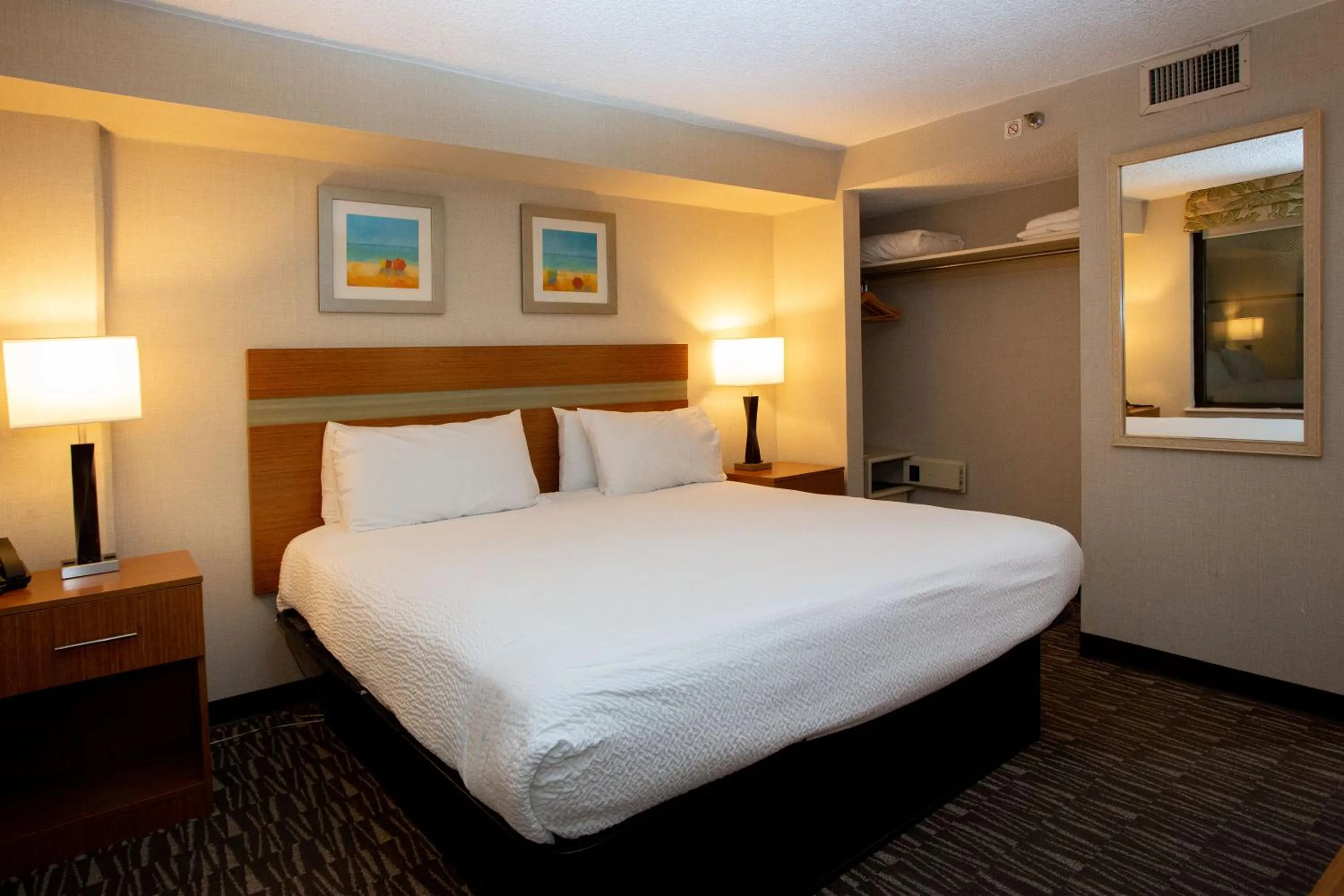 Bed in The Barclay Towers Hotel and Resort