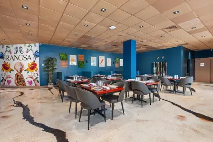 Restaurant/places to eat in The Barclay Towers Hotel and Resort Restaurant/places to eat in The Barclay Towers Hotel and Resort