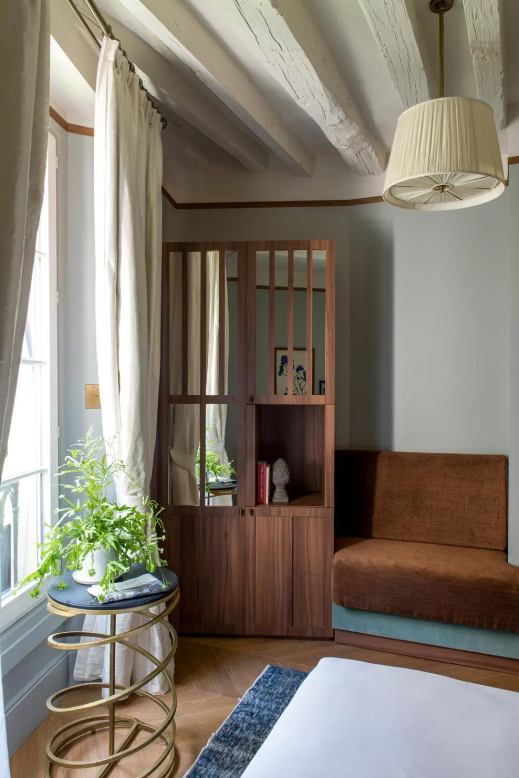 Property building, Bed in Hôtel Fougère