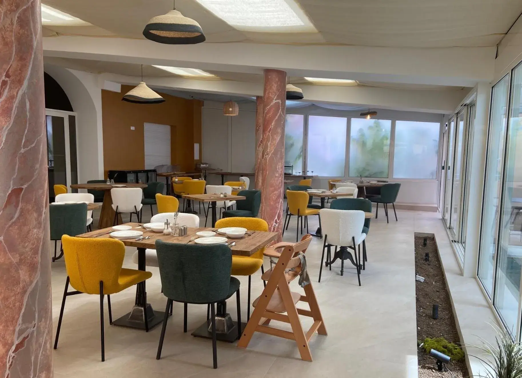 Restaurant/places to eat in Best Western Plus Sanary Restaurant/places to eat in Best Western Plus Sanary