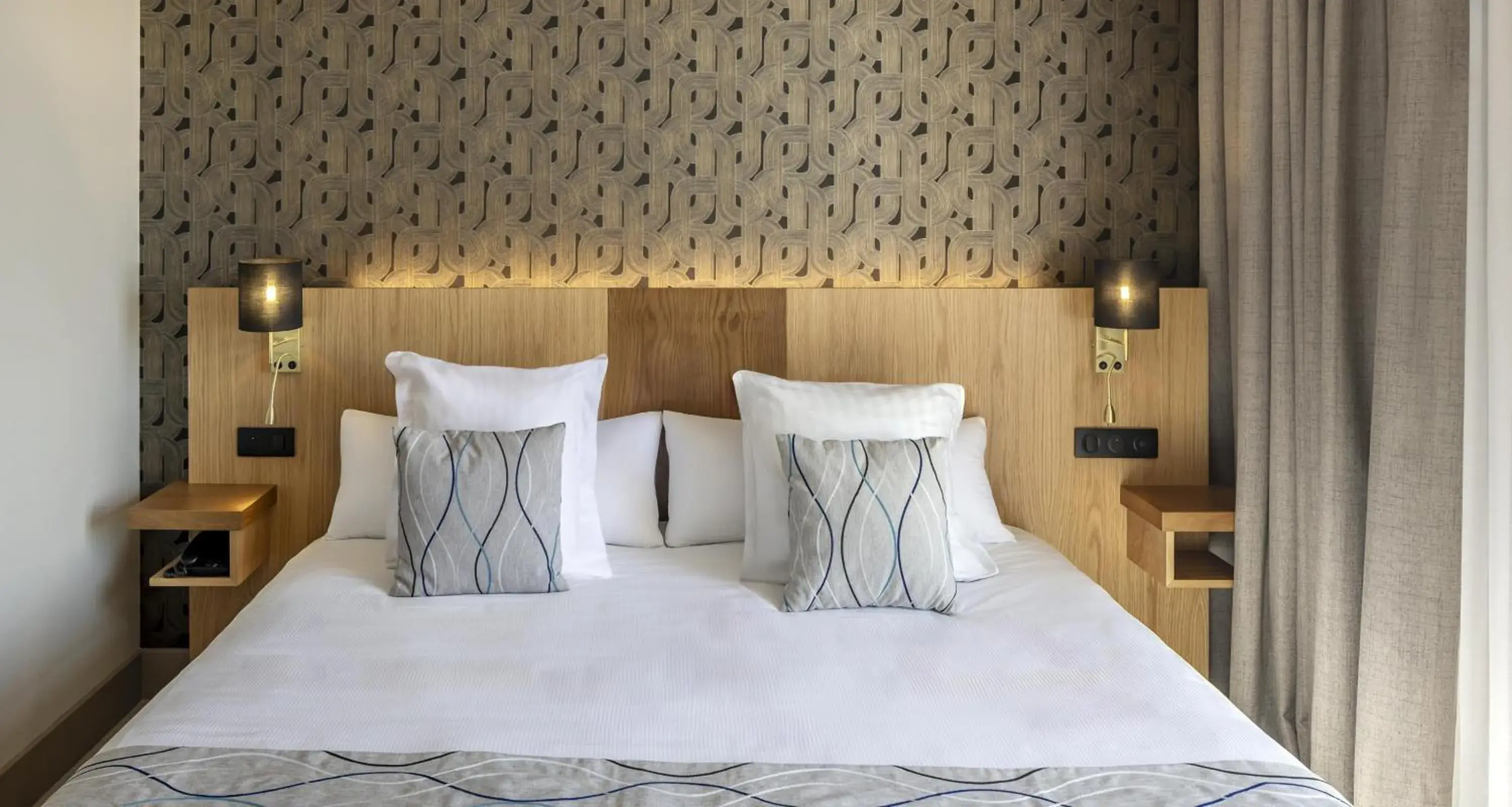 Bedroom, Bed in Best Western Plus Sanary Bedroom, Bed in Best Western Plus Sanary