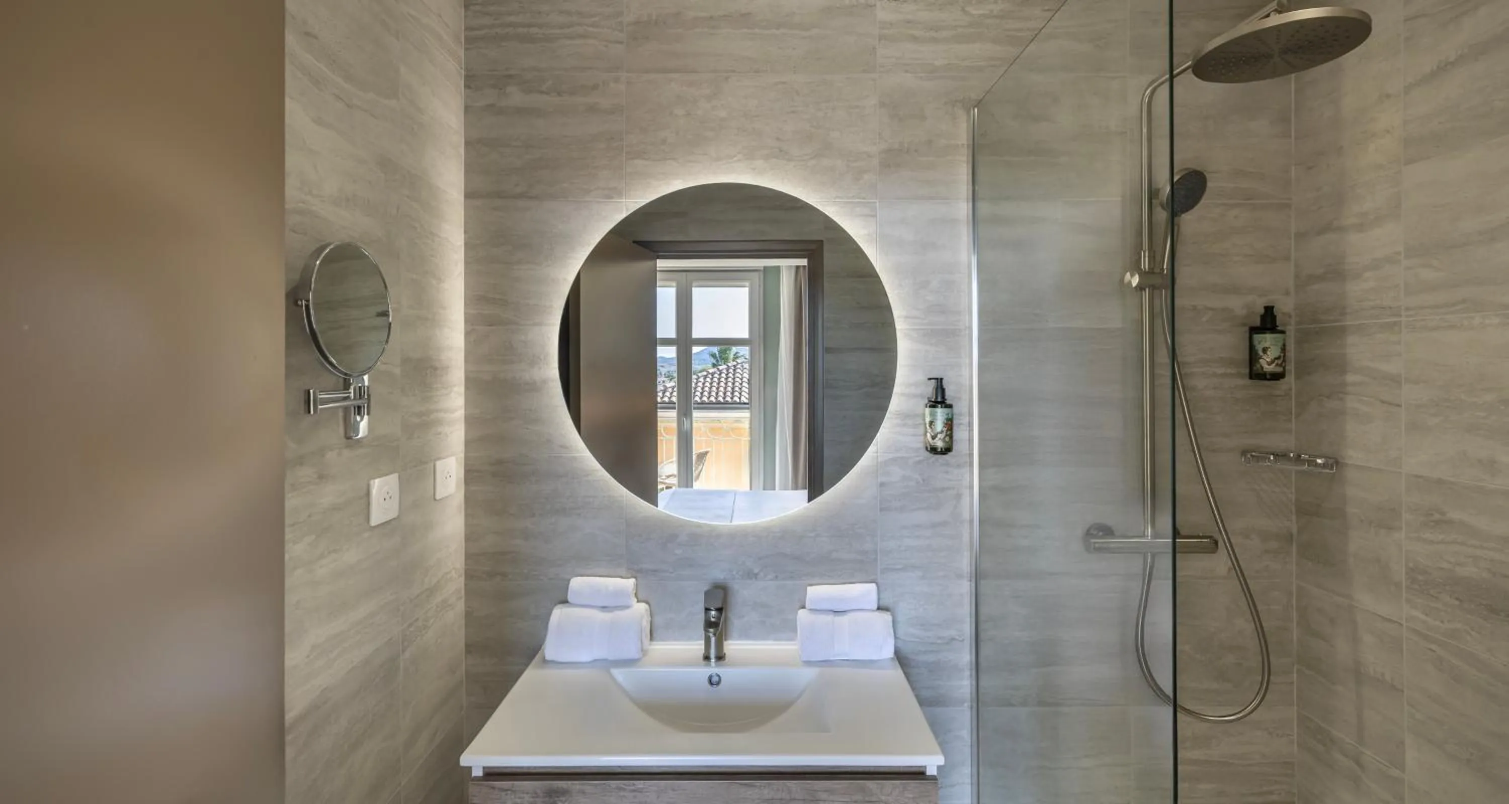 Bathroom in Best Western Plus Sanary