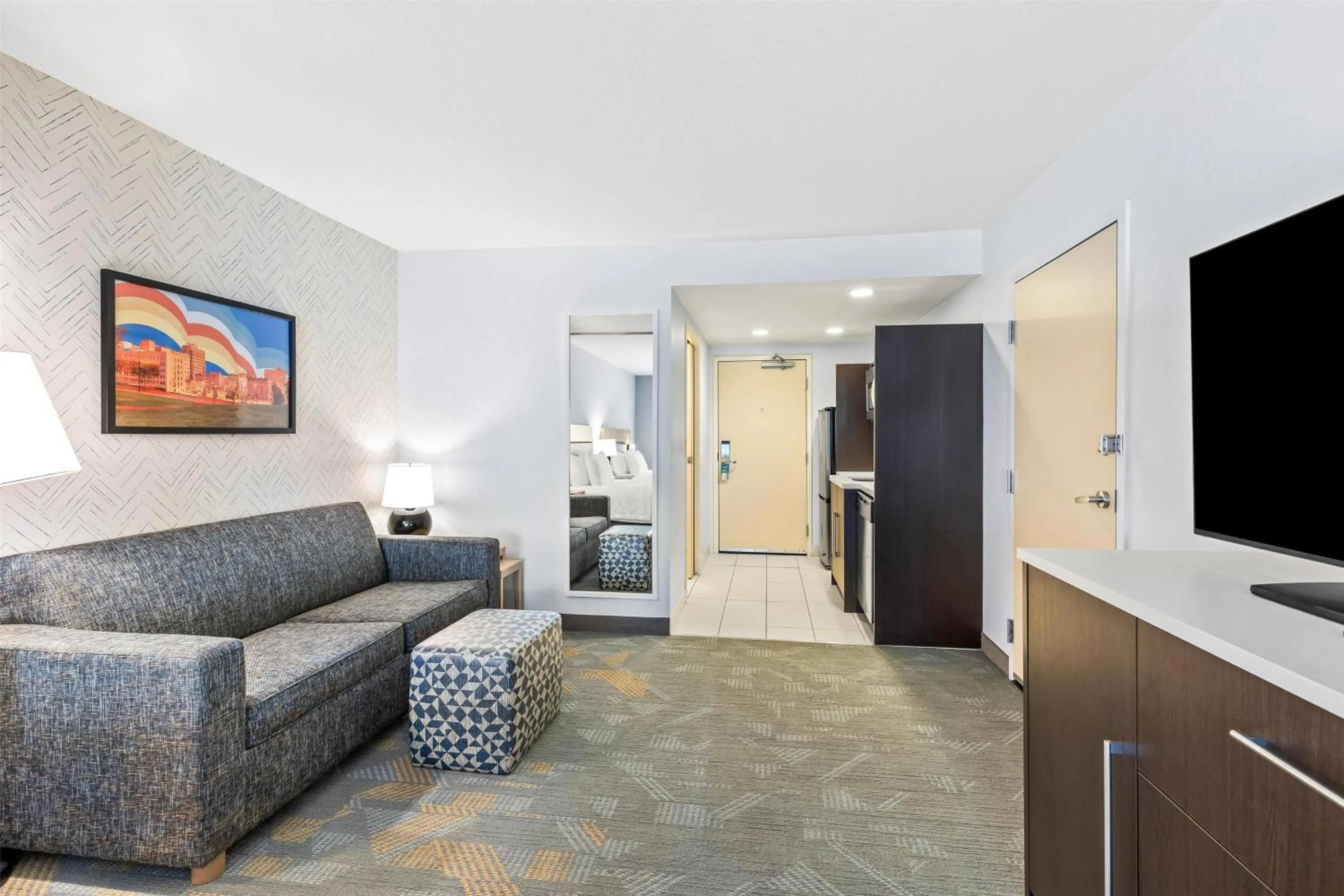 Living room in Home2 Suites By Hilton Youngstown