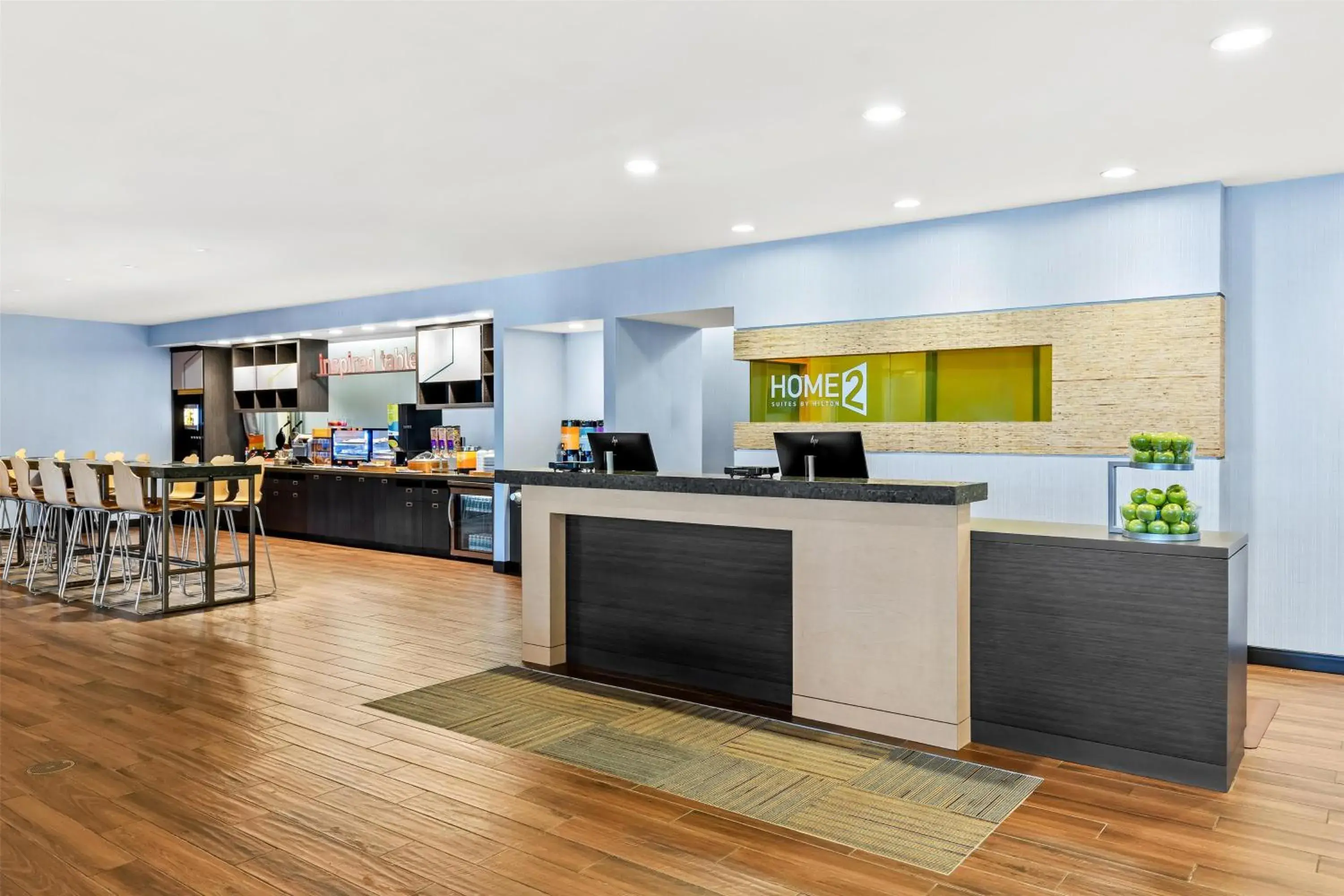 Breakfast in Home2 Suites By Hilton Youngstown Breakfast in Home2 Suites By Hilton Youngstown