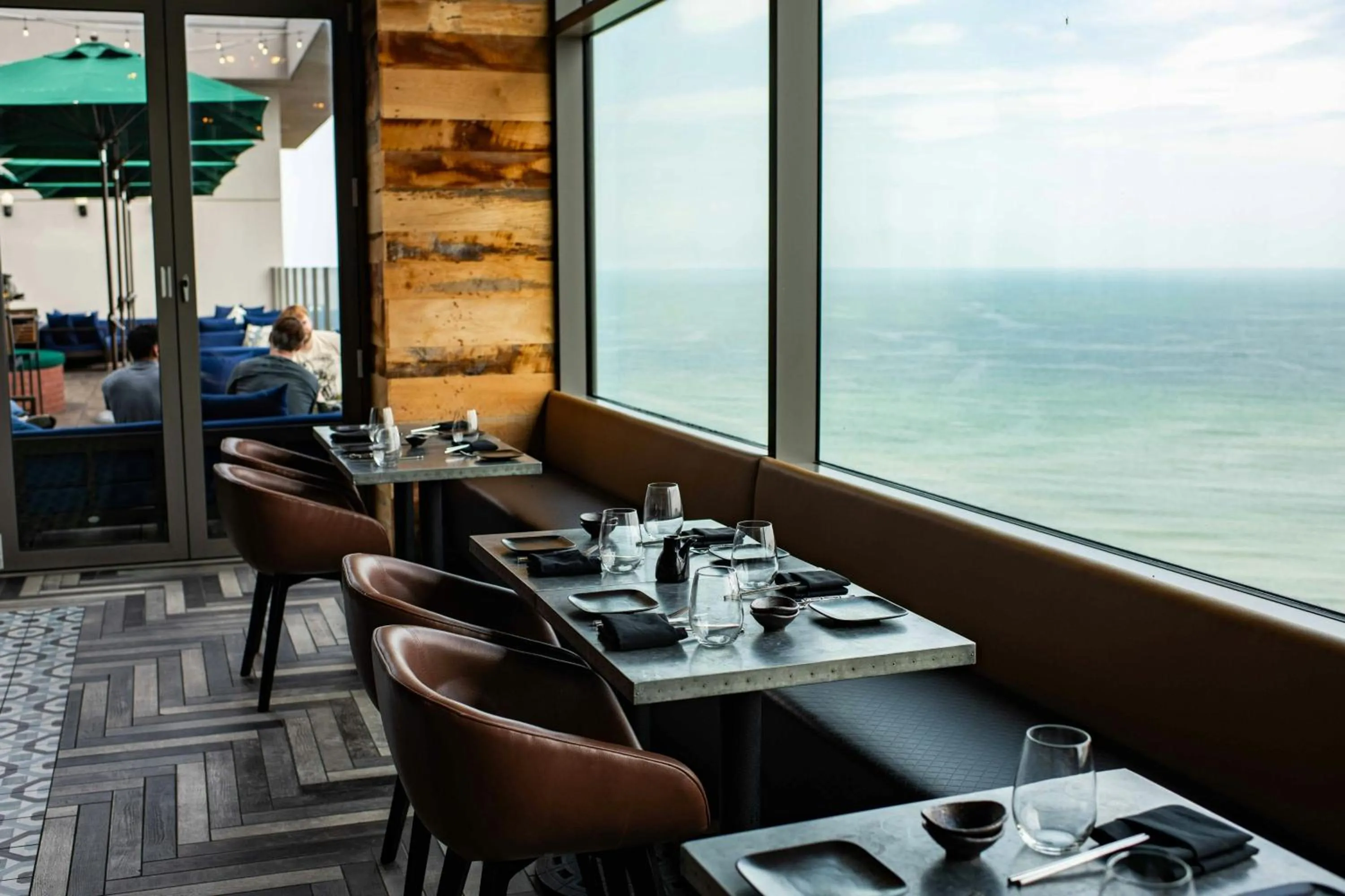 Restaurant/places to eat in Marriott Virginia Beach Oceanfront Resort