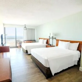 Bed in The Oceanfront Inn - Virginia Beach