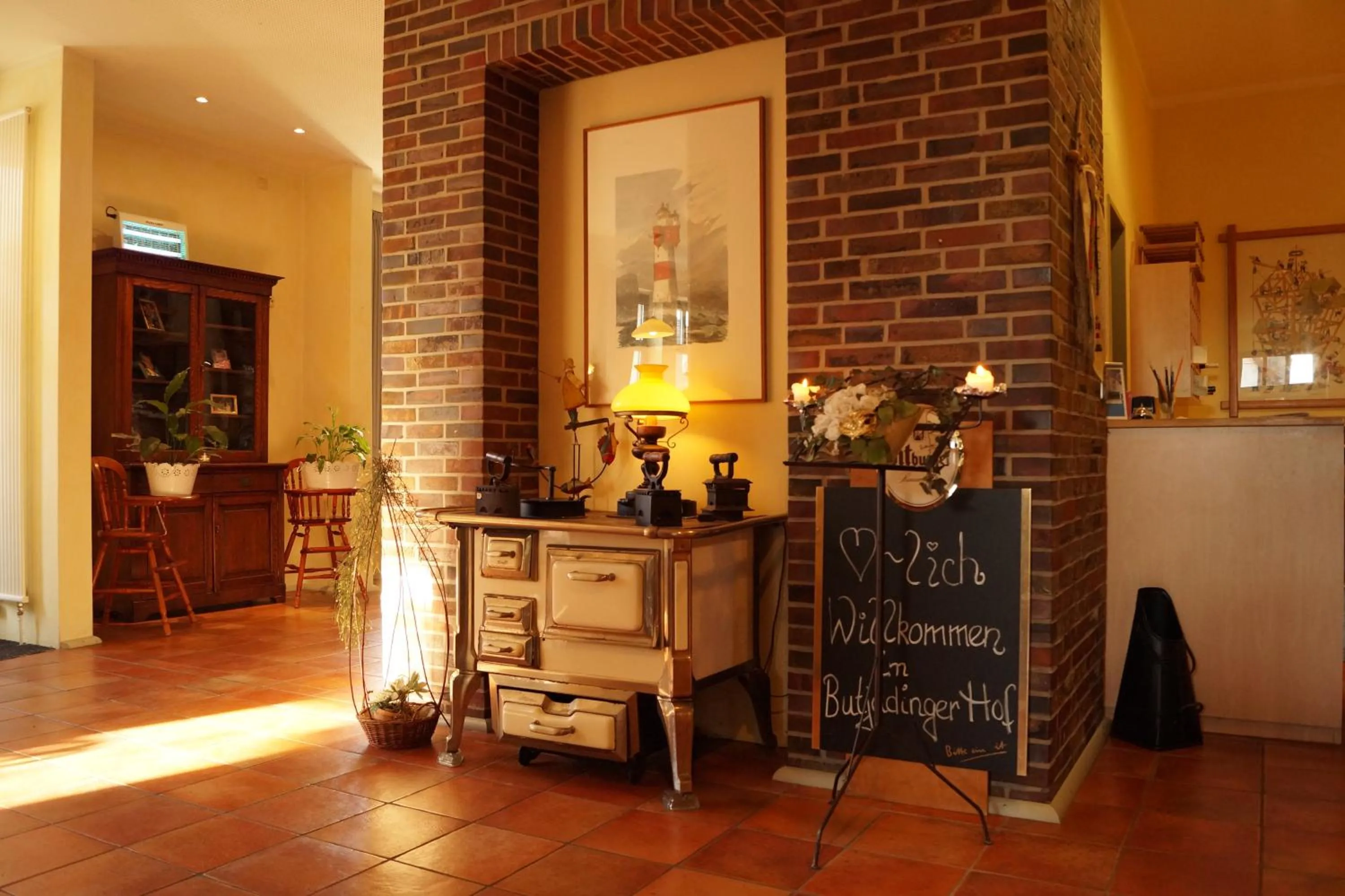 Lobby or reception in Butjadinger Hof