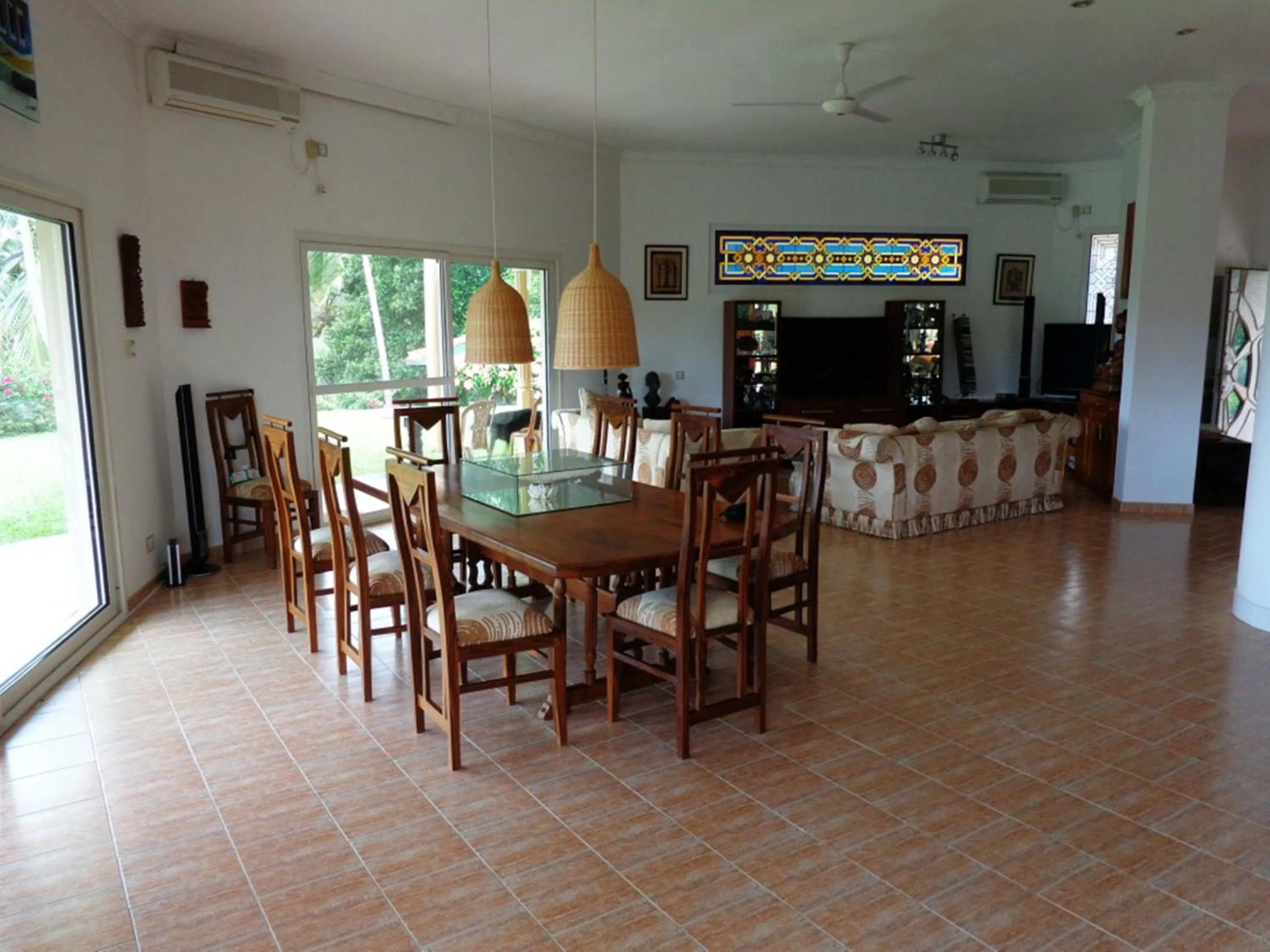 Communal lounge/ TV room in The Hilltop Boosa