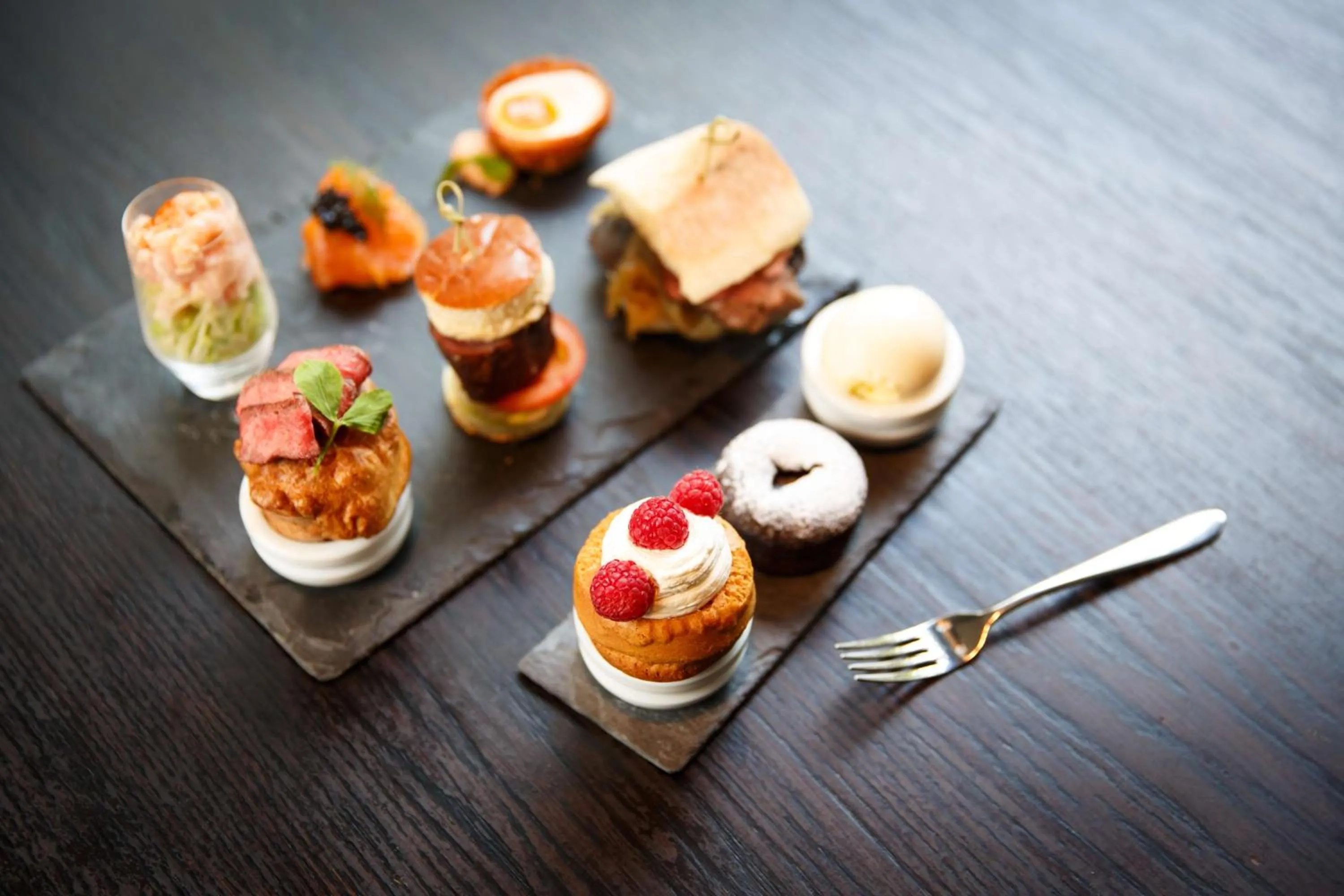 Restaurant/places to eat in Park Plaza Cardiff