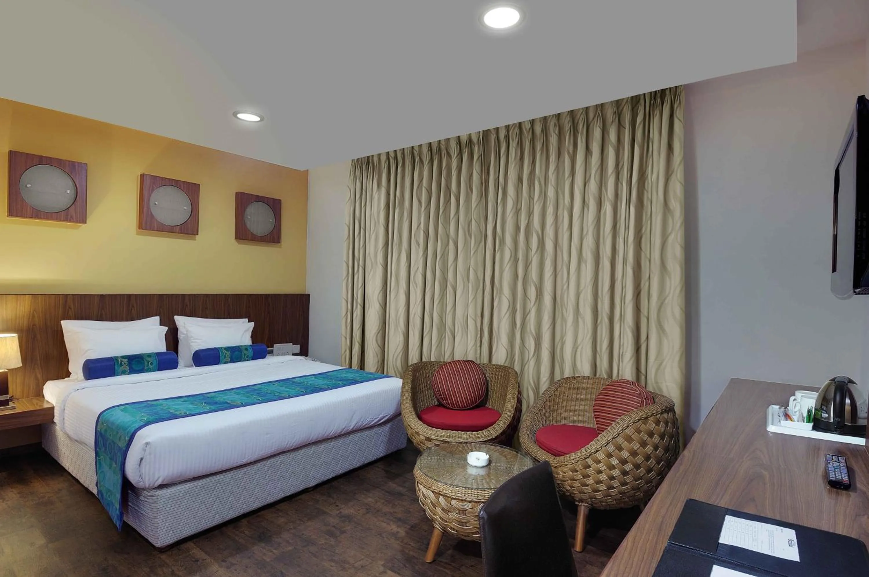 Bed in GeeKay Millenniaa