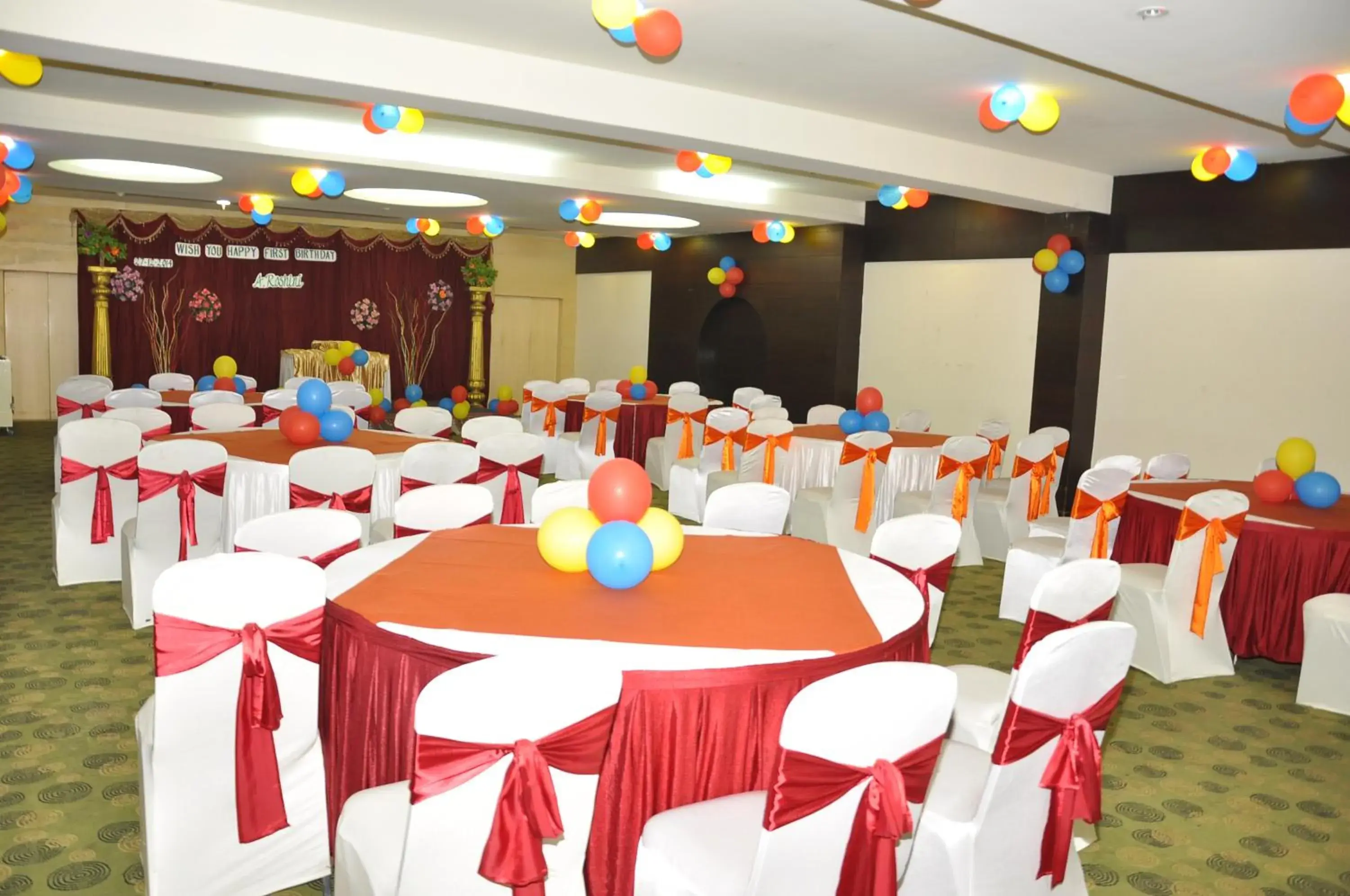 Restaurant/places to eat in GeeKay Millenniaa Restaurant/places to eat in GeeKay Millenniaa