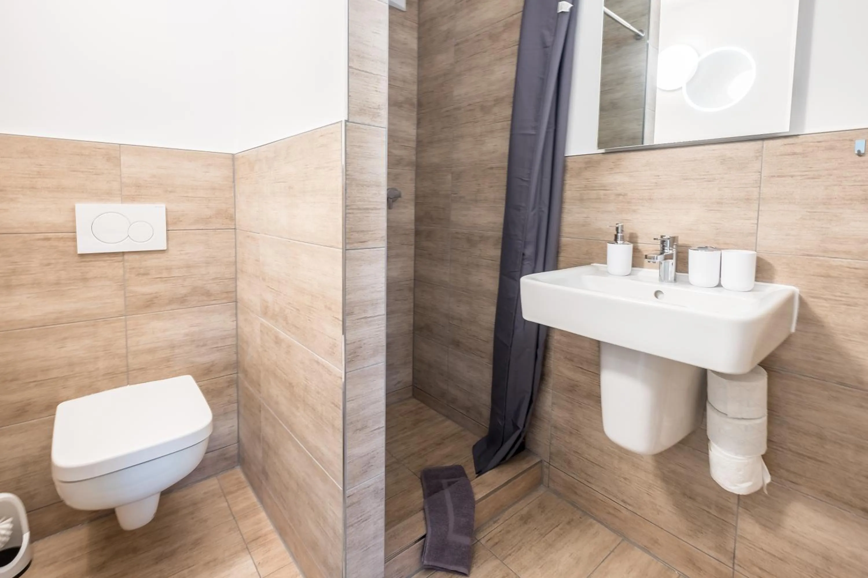 Shower in Pension Breitenauer See