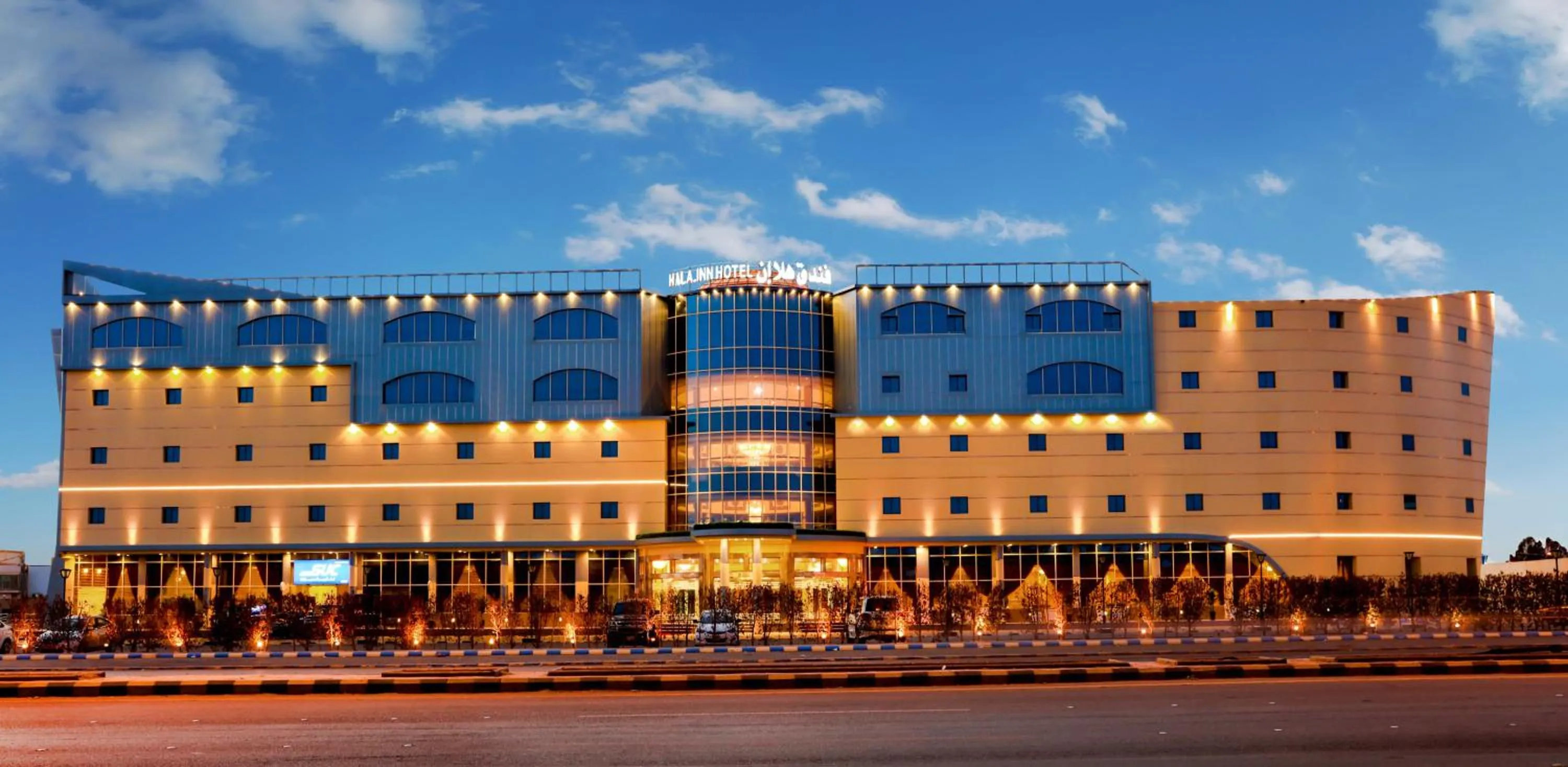 Facade/entrance in فندق هلا ان