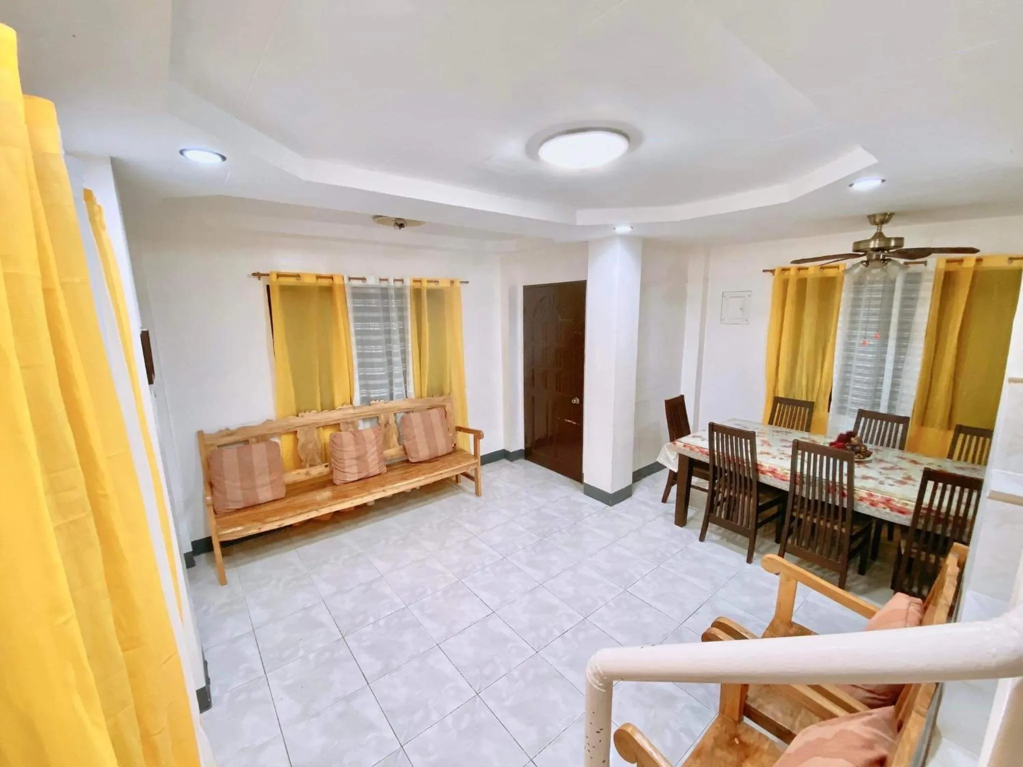 Living room in Luna Oslob Travellers Inn