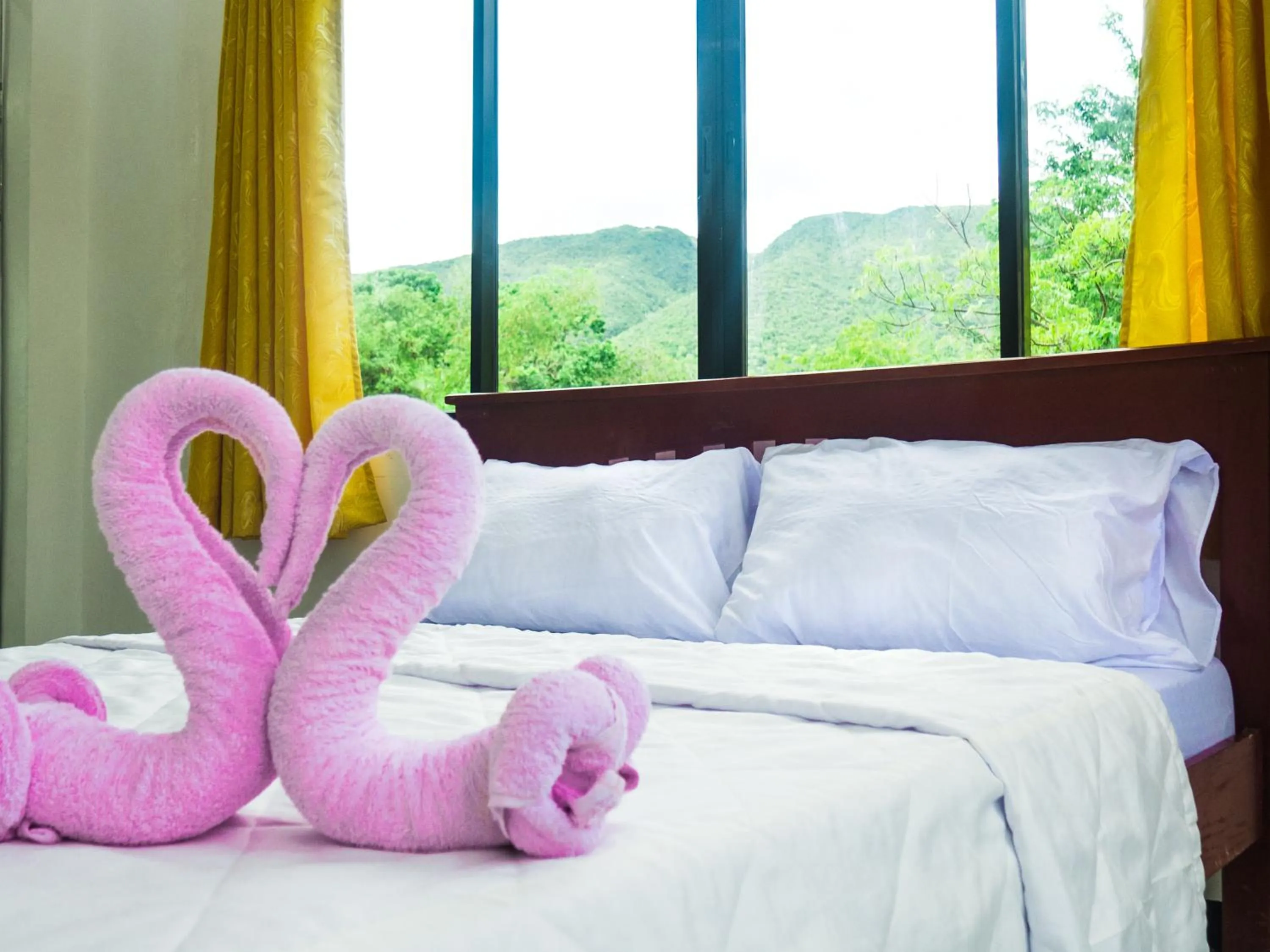 Bed in Luna Oslob Travellers Inn