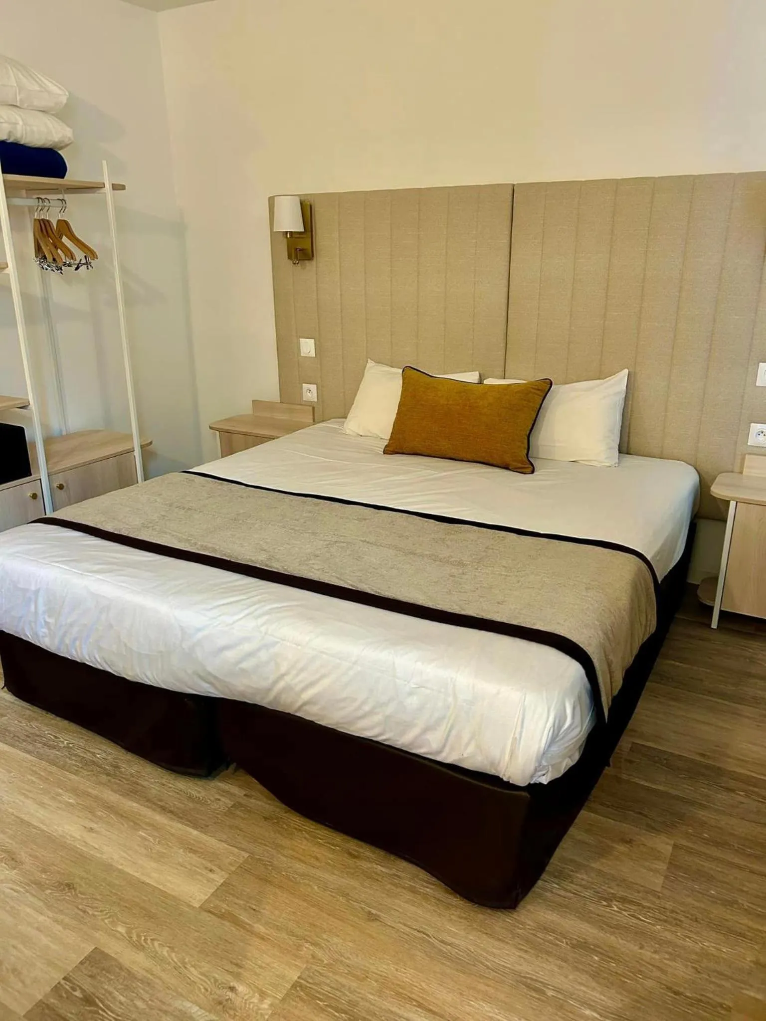 Bed in Hôtel Derby Eiffel