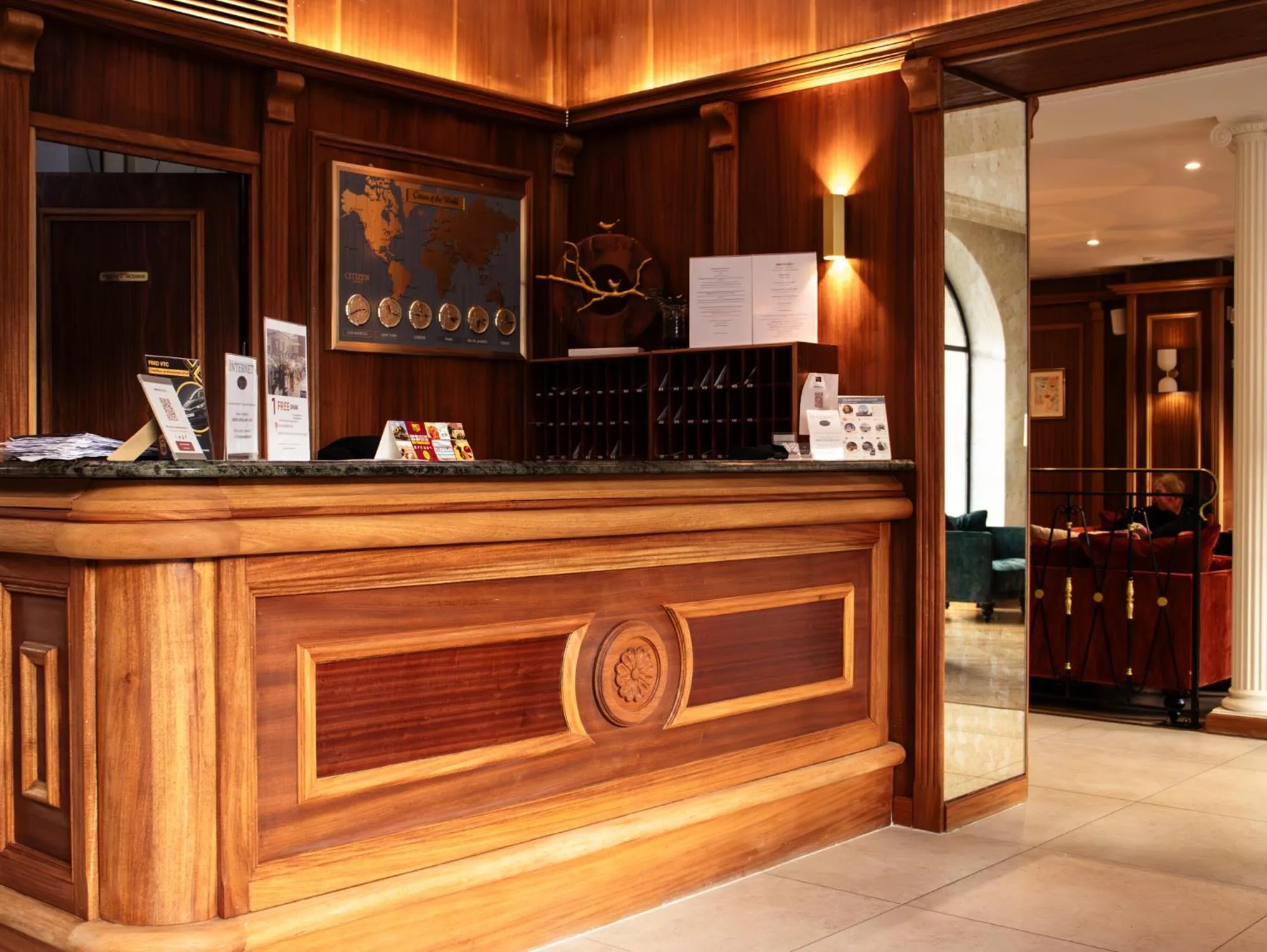 Lobby or reception in Hôtel Derby Eiffel