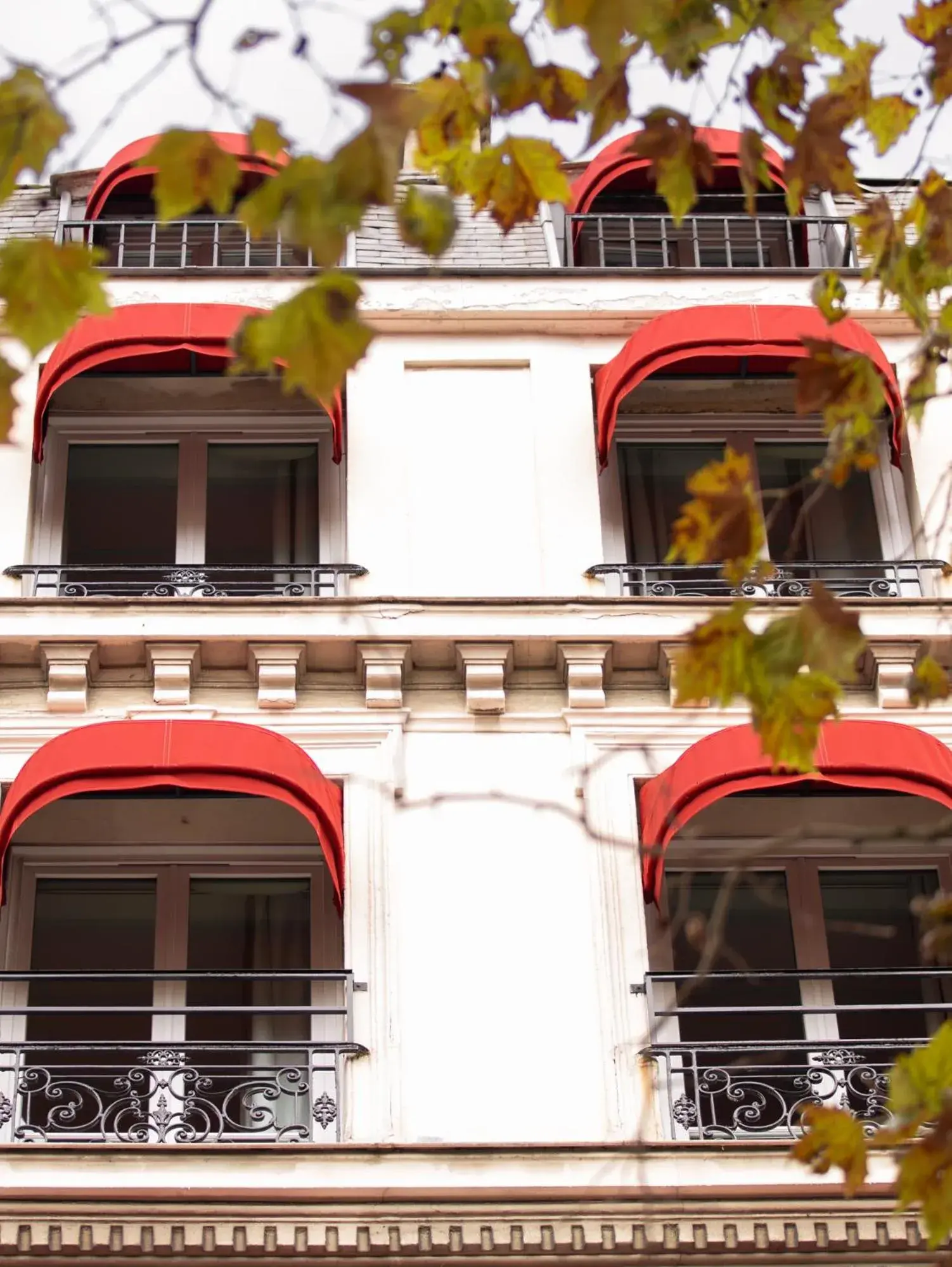 Property building in Hôtel Derby Eiffel Property building in Hôtel Derby Eiffel