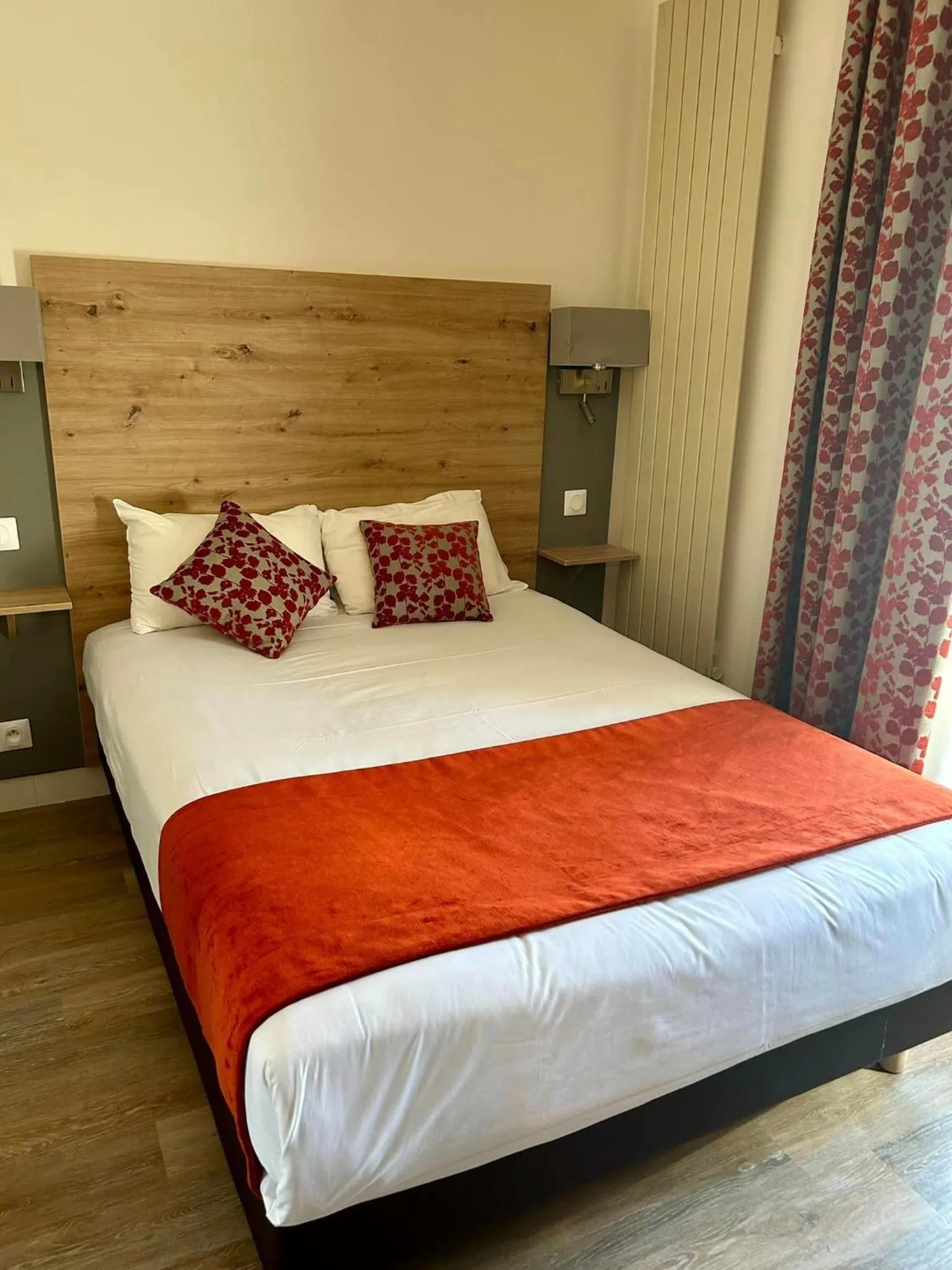 Bed in Hôtel Derby Eiffel