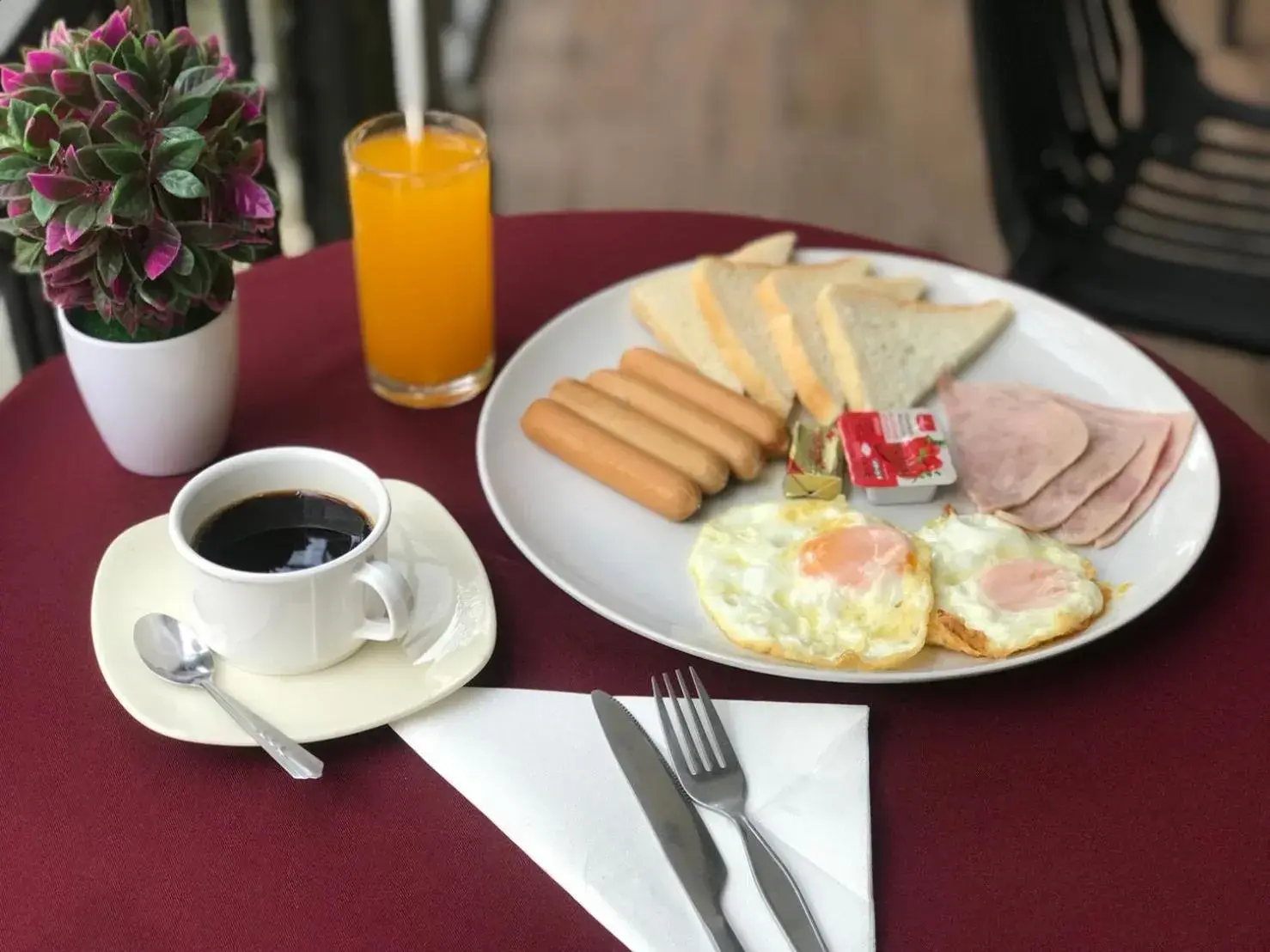 Breakfast in Chiangmai S.P. Hotel Breakfast in Chiangmai S.P. Hotel