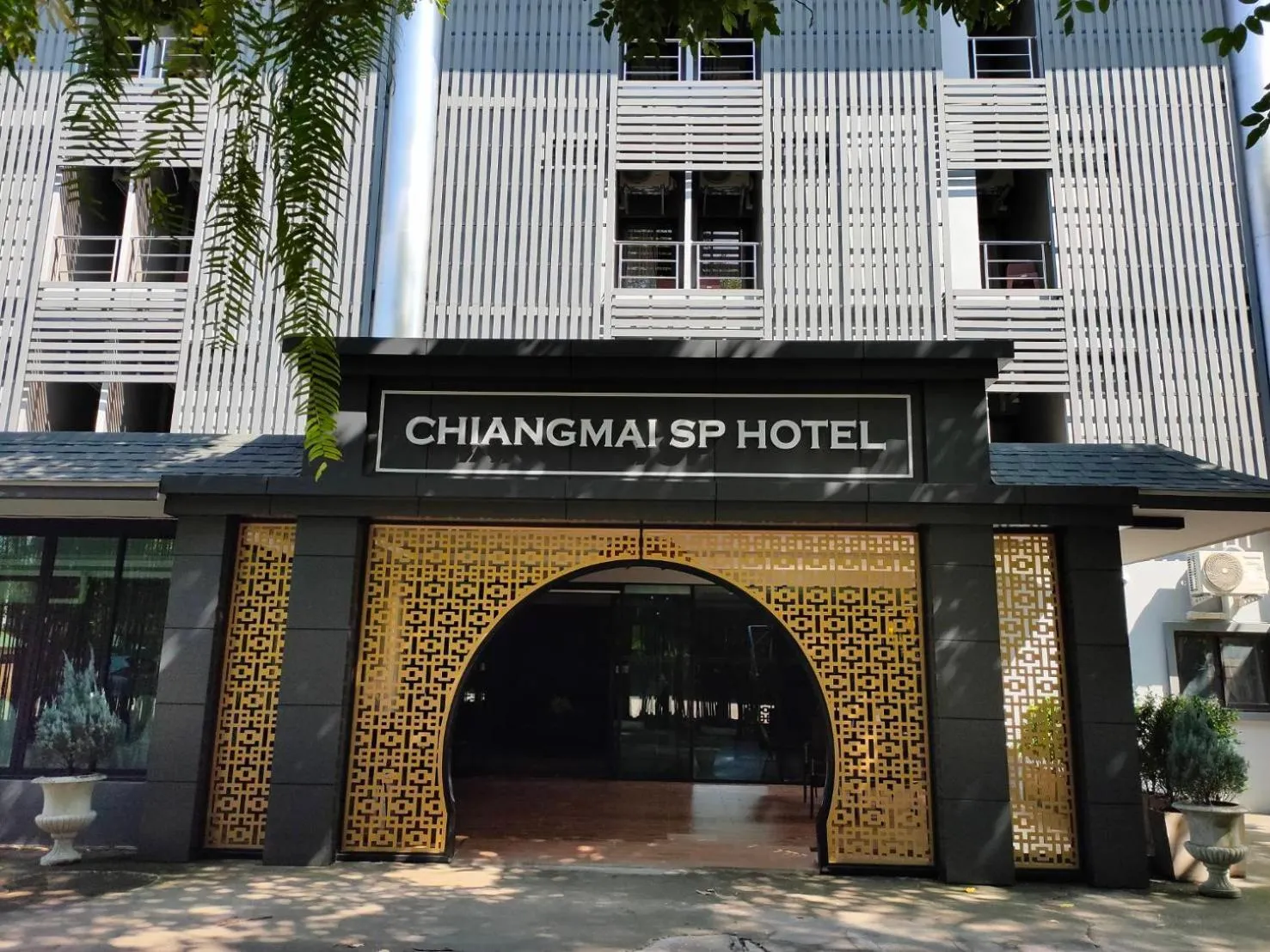 Property building in Chiangmai S.P. Hotel