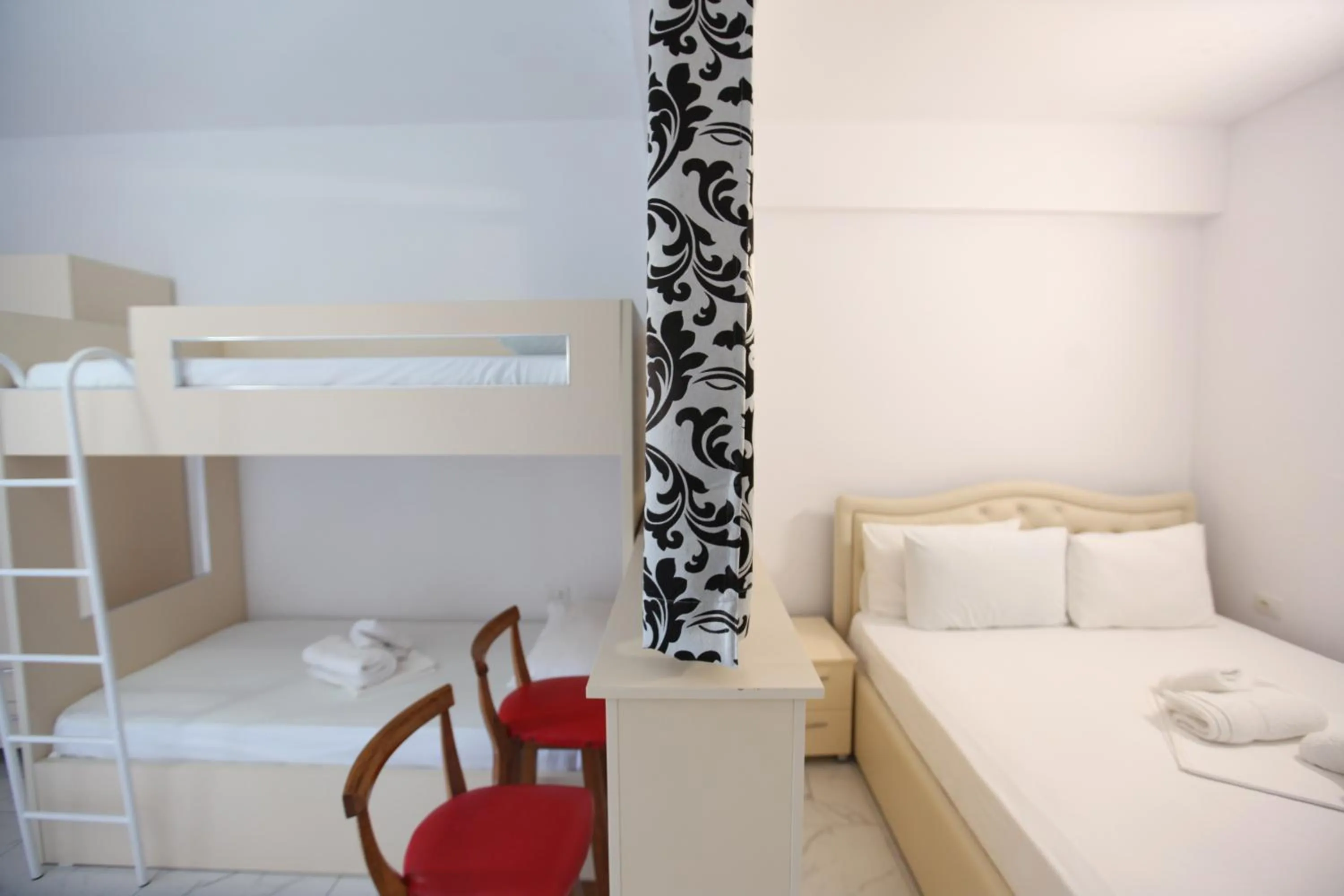 bunk bed, Bed in Ksamil Central Park Hotel