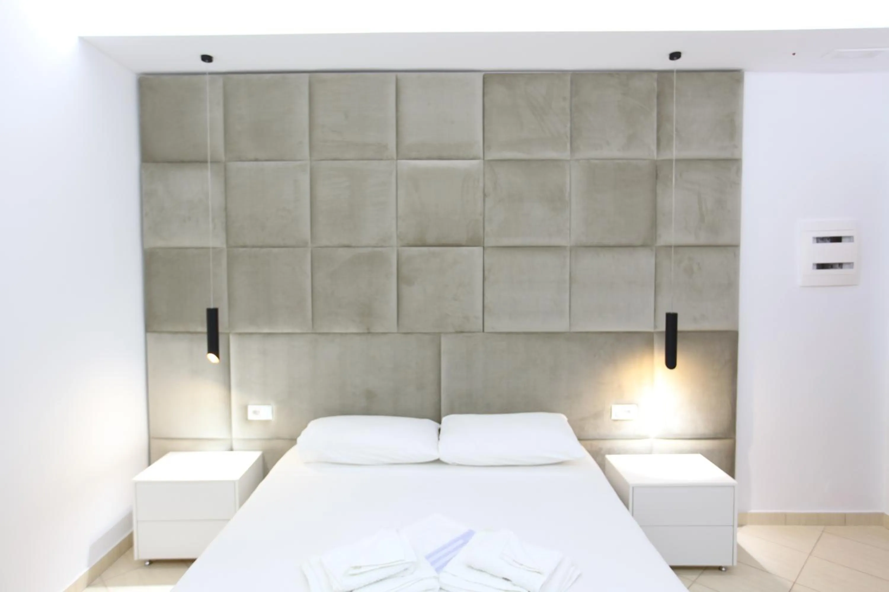 Bed in Ksamil Central Park Hotel