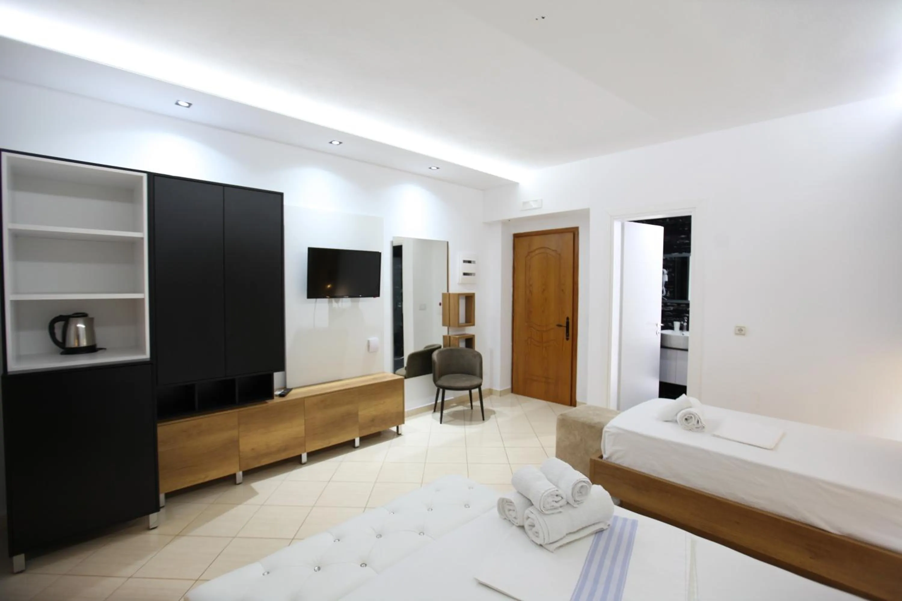 Photo of the whole room, Bed in Ksamil Central Park Hotel