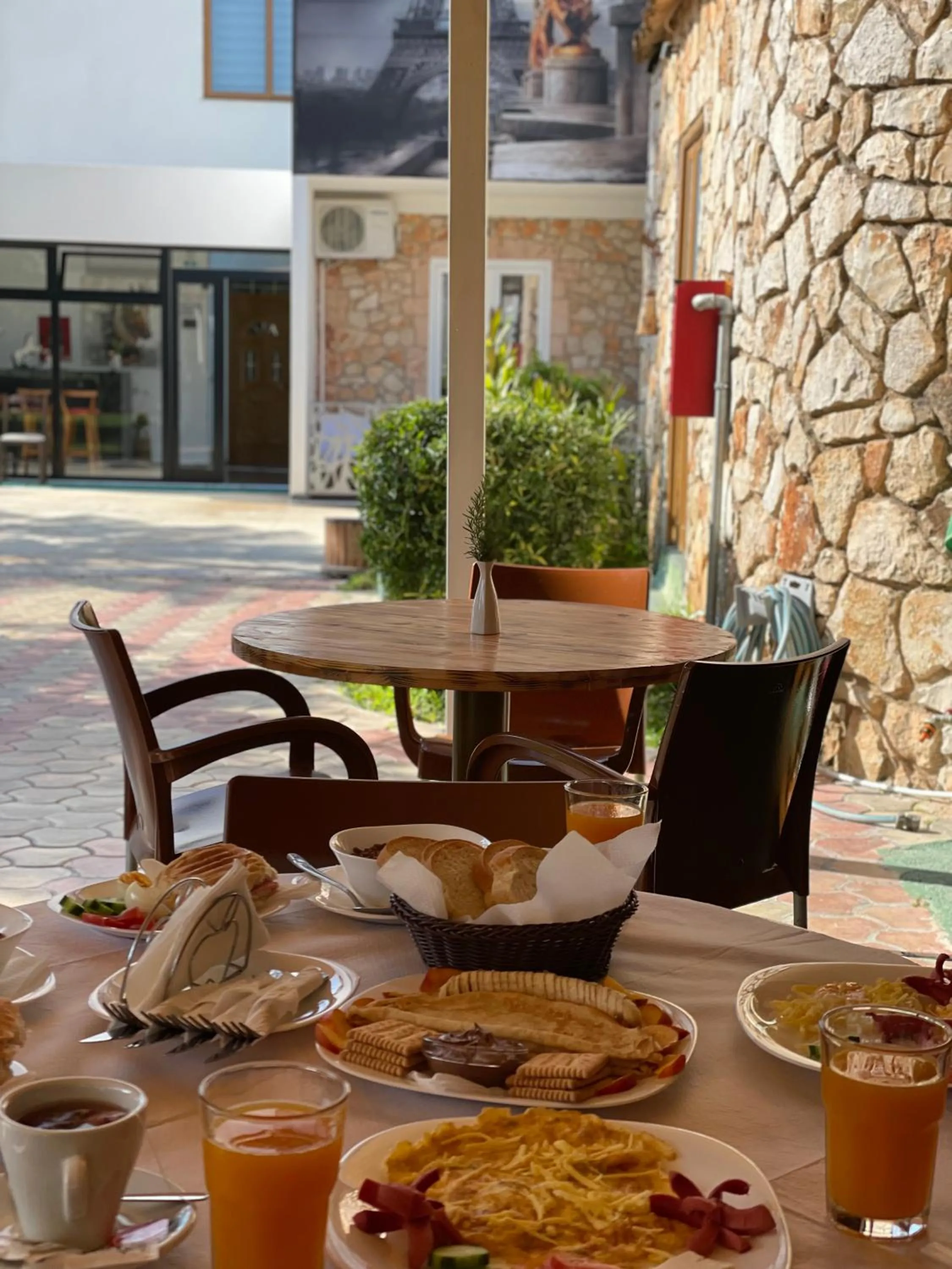 Breakfast in Ksamil Central Park Hotel