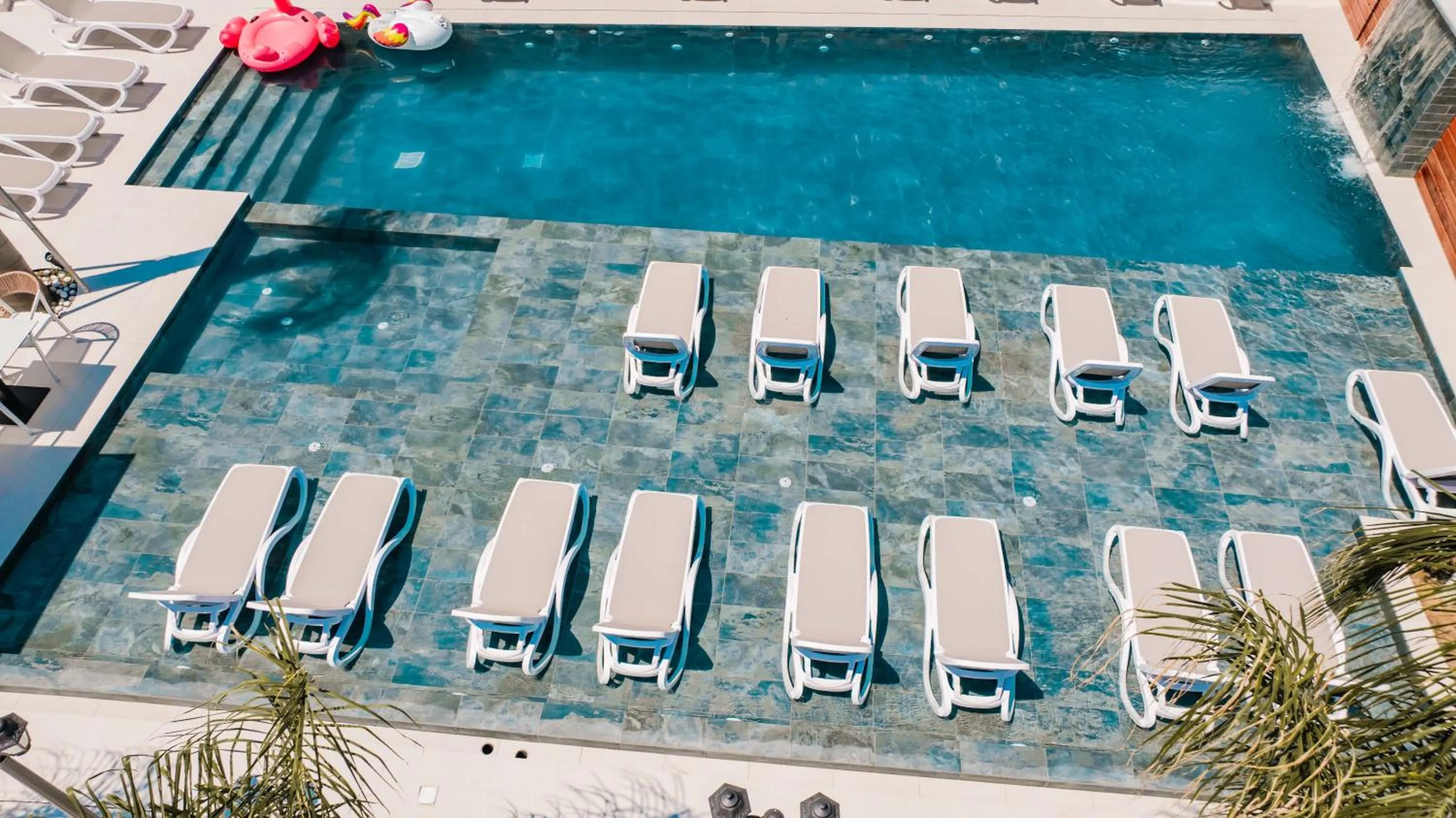 Property building in Ksamil Central Park Hotel