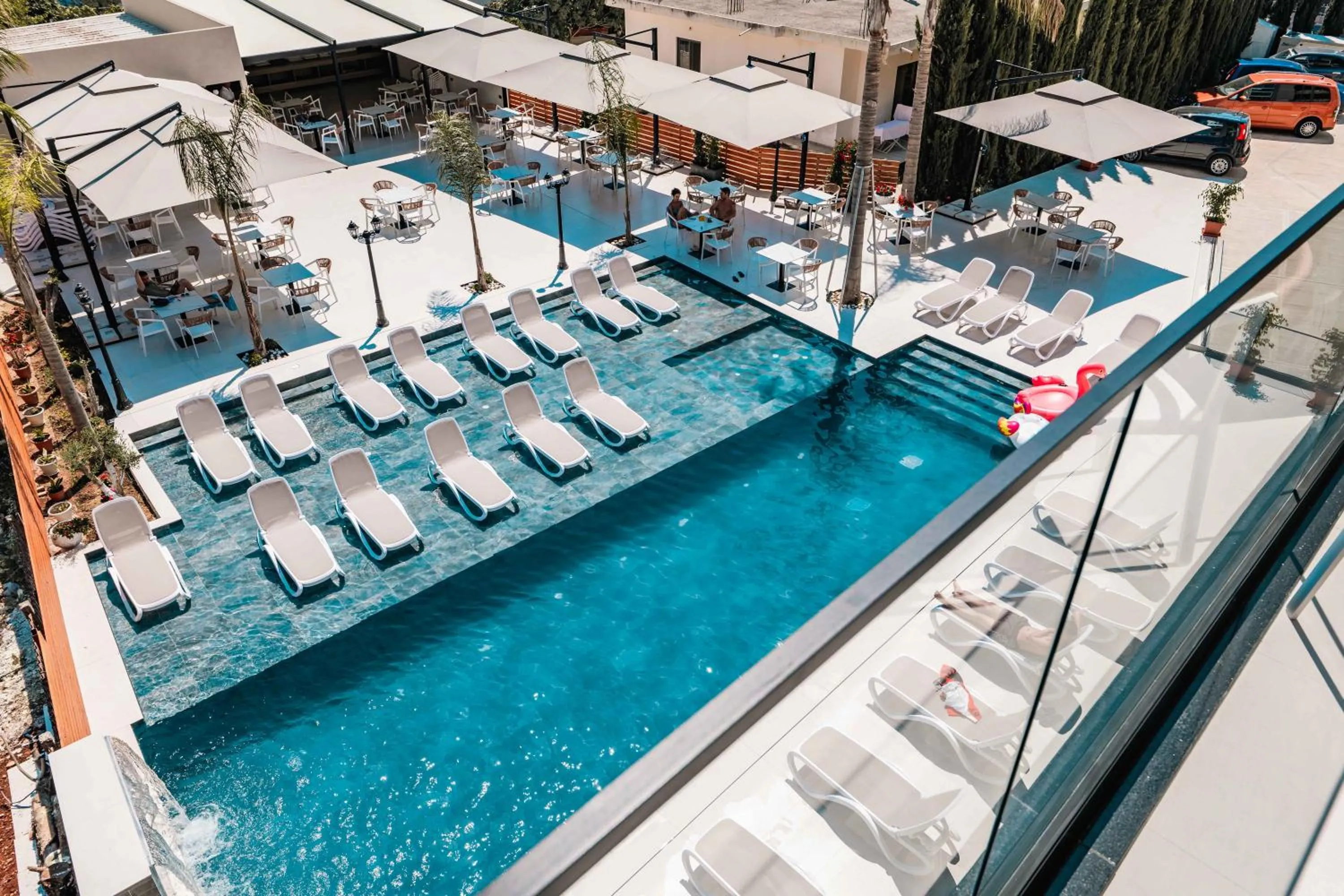 Property building in Ksamil Central Park Hotel