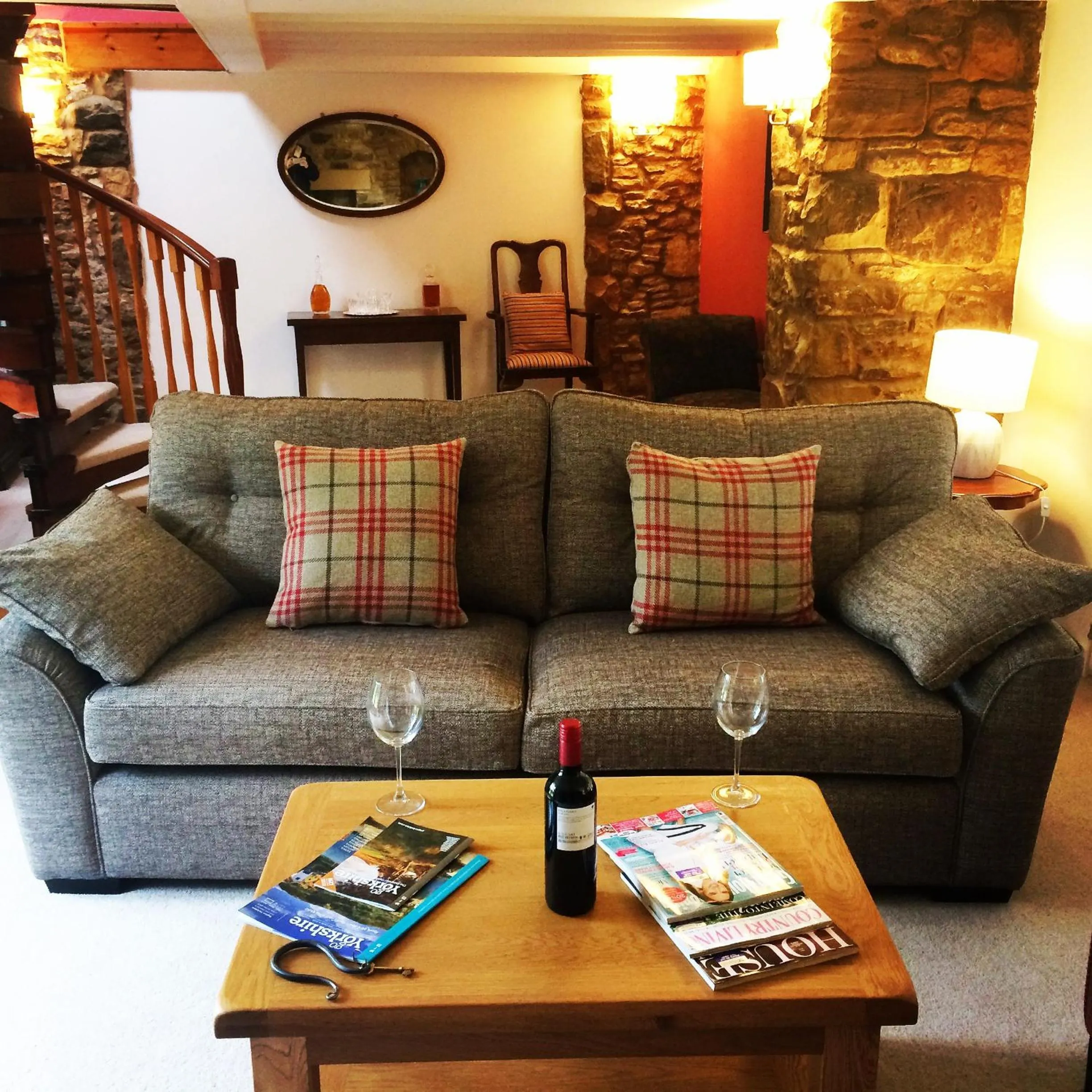 Living room in The Horseshoe Country Inn