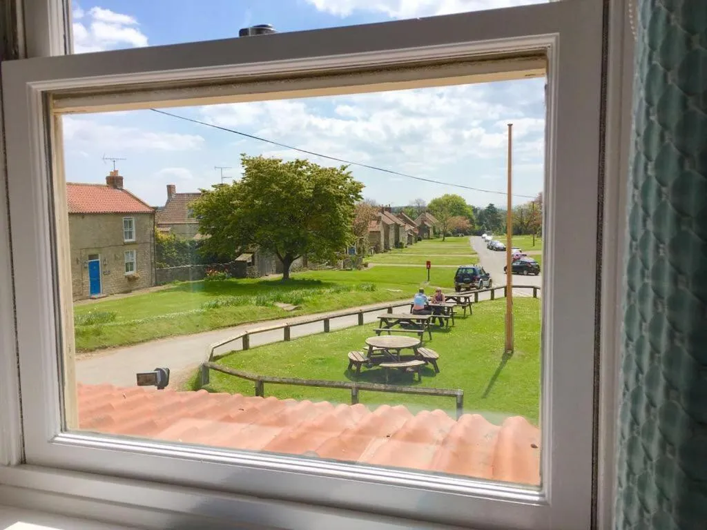 Quiet street view in The Horseshoe Country Inn
