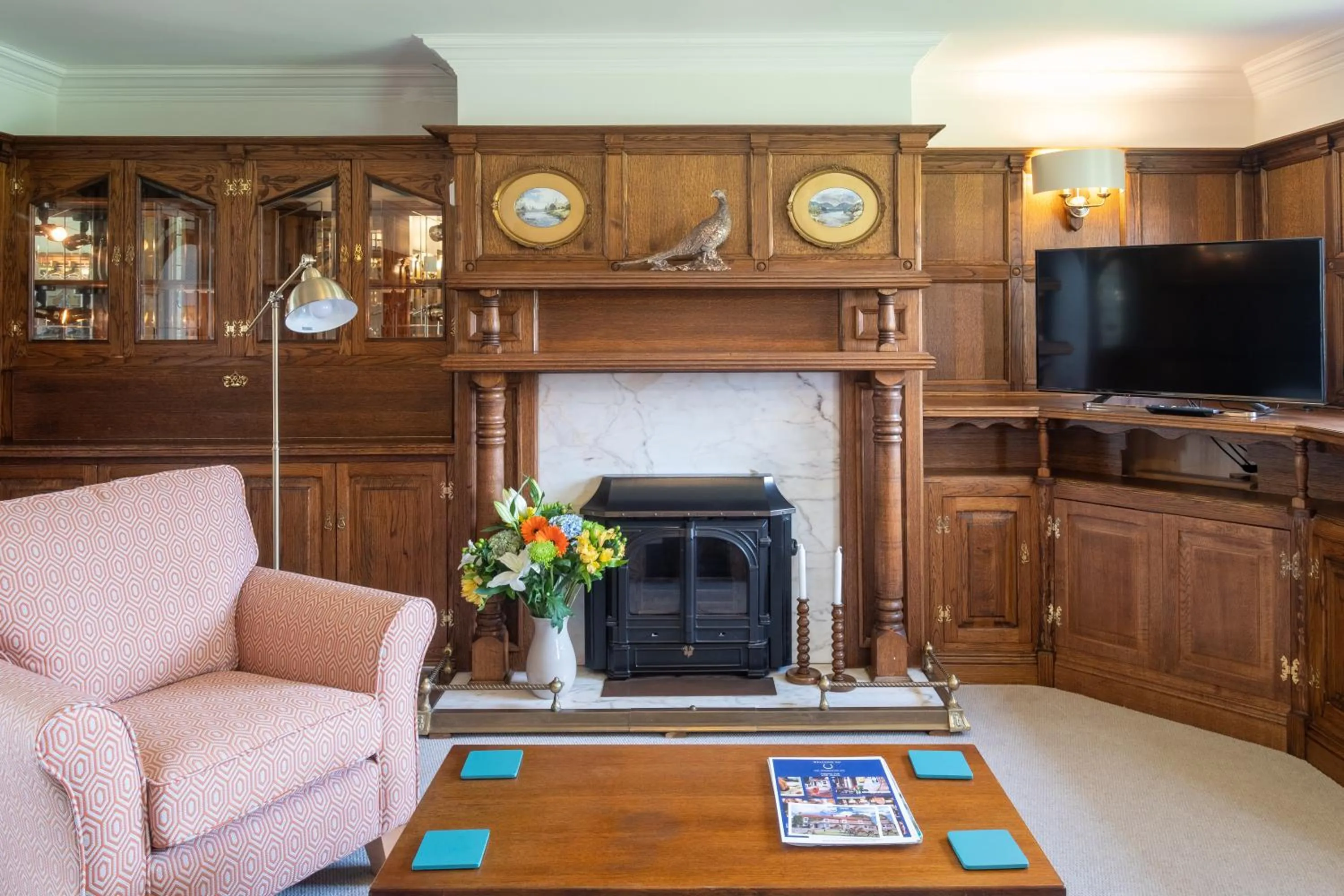 Living room in The Horseshoe Country Inn