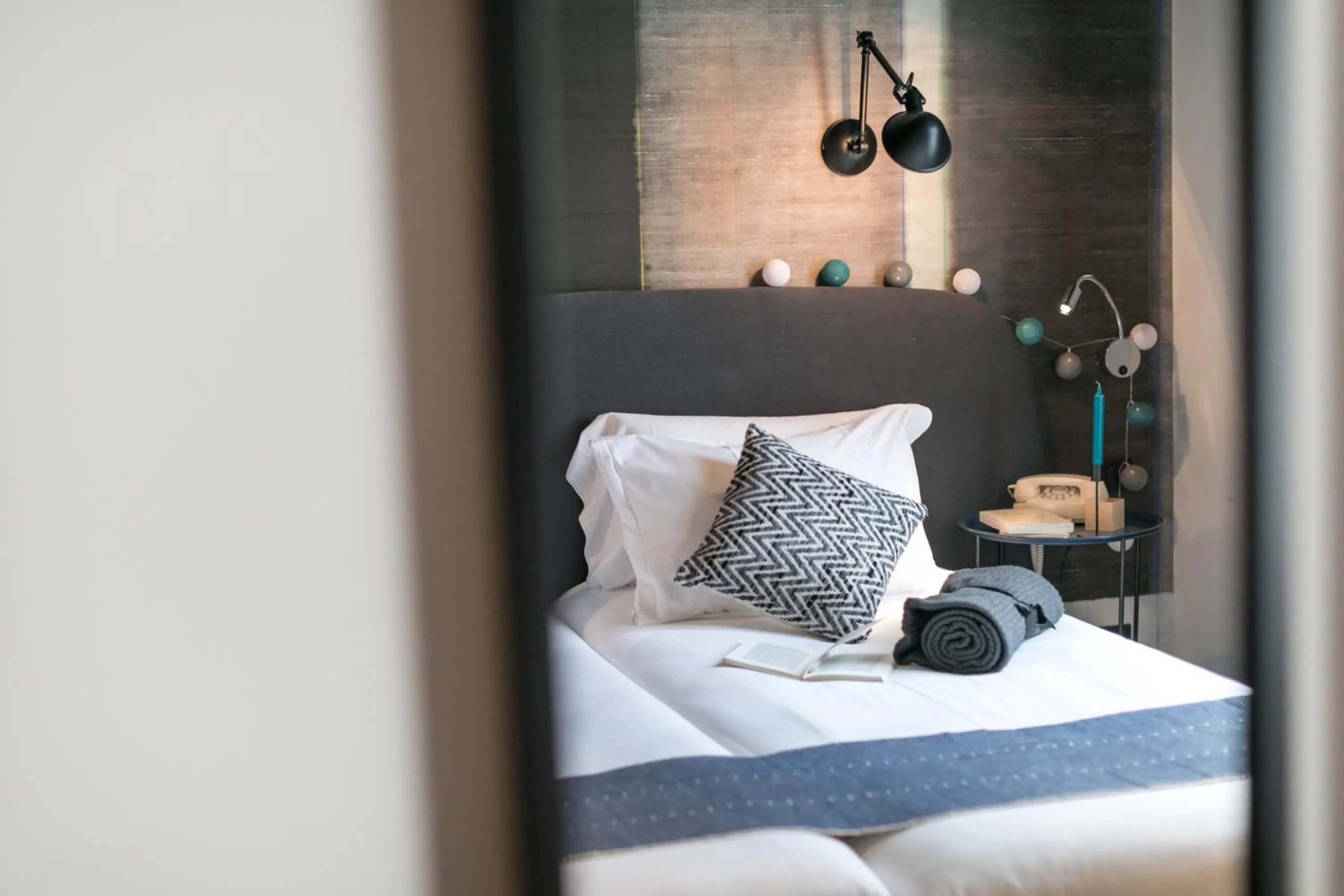 Bedroom, Bed in Hotel So’Co by Happyculture