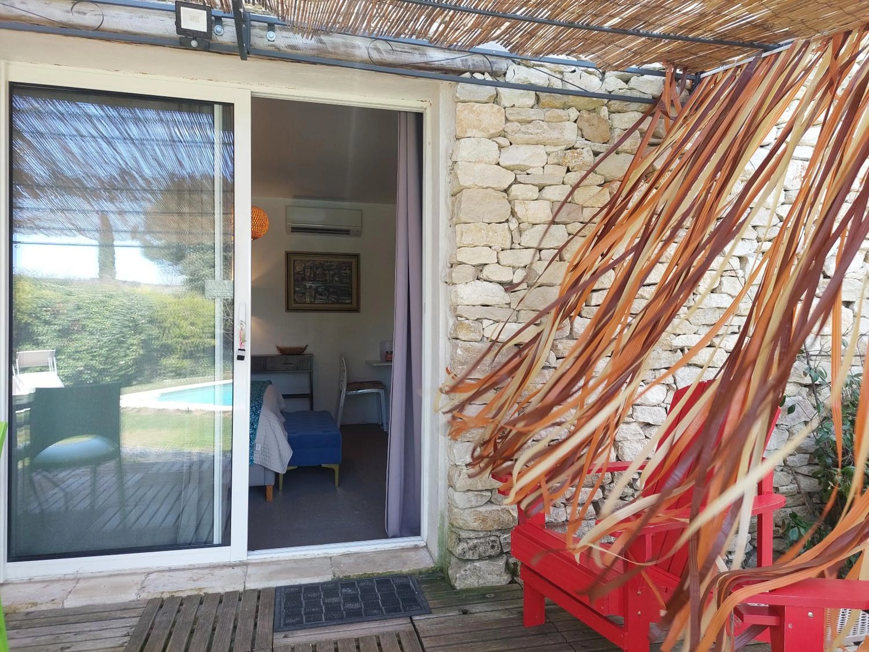 Day in Les Jardins d'Eleusis