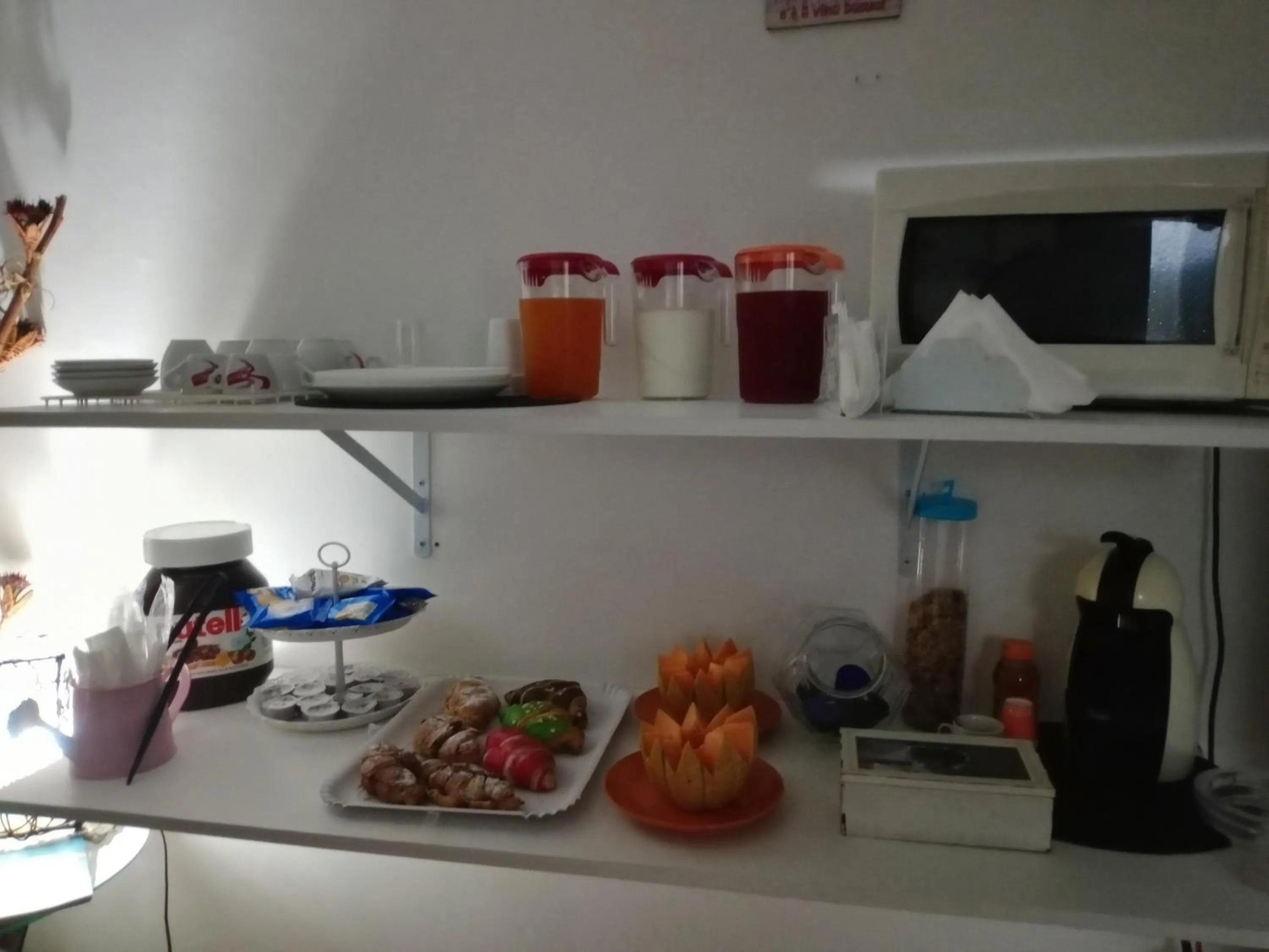 Buffet breakfast in B&B Lo Scrigno