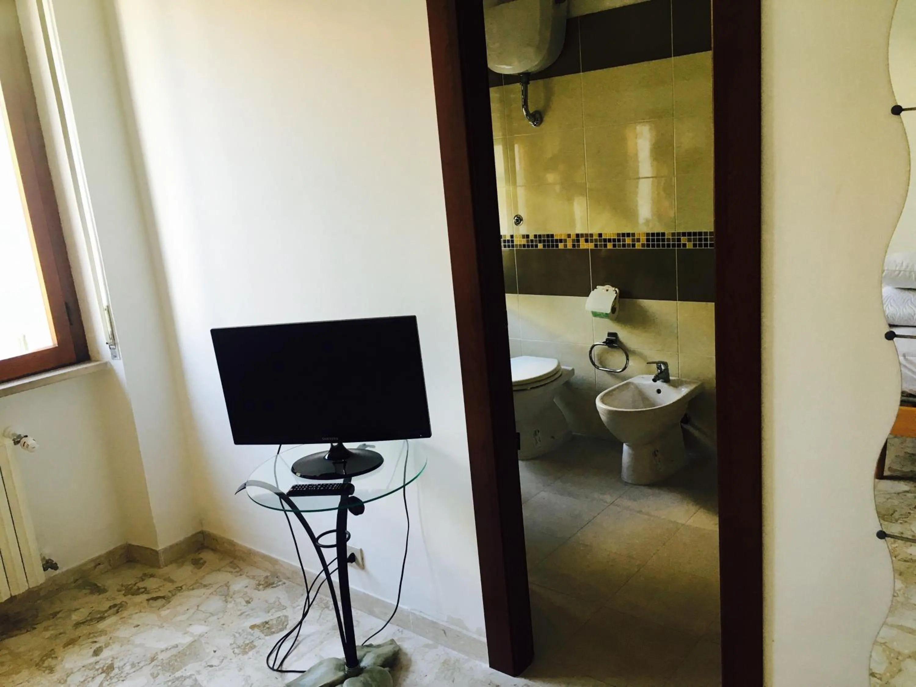 Photo of the whole room in B&B Lo Scrigno