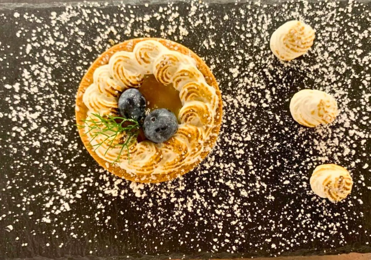 Restaurant/places to eat in Relais Torre Marabino