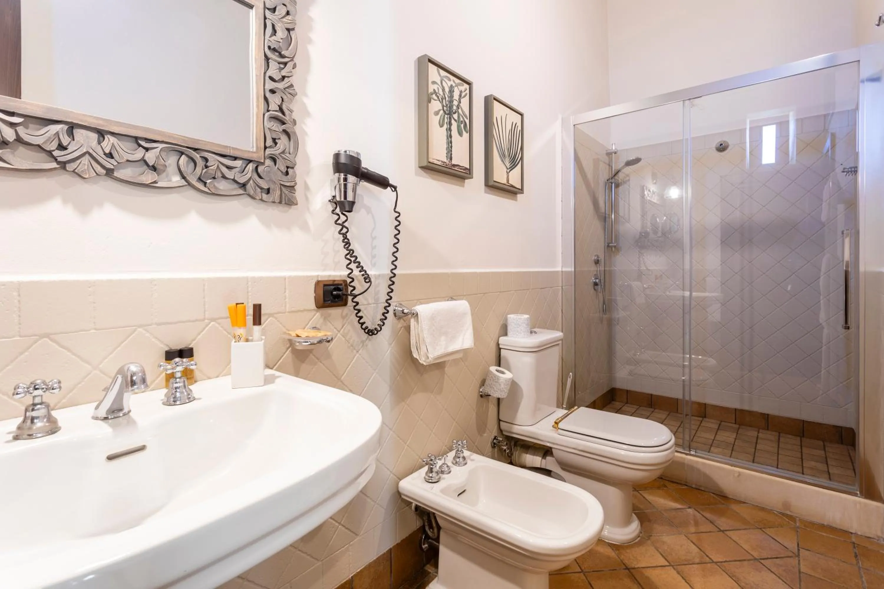 Bathroom in Relais Torre Marabino