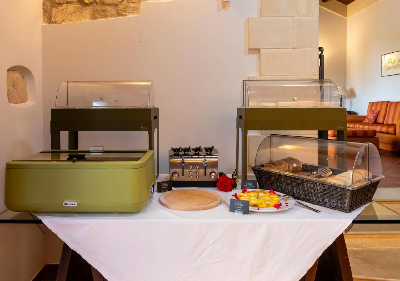 Breakfast in Relais Torre Marabino